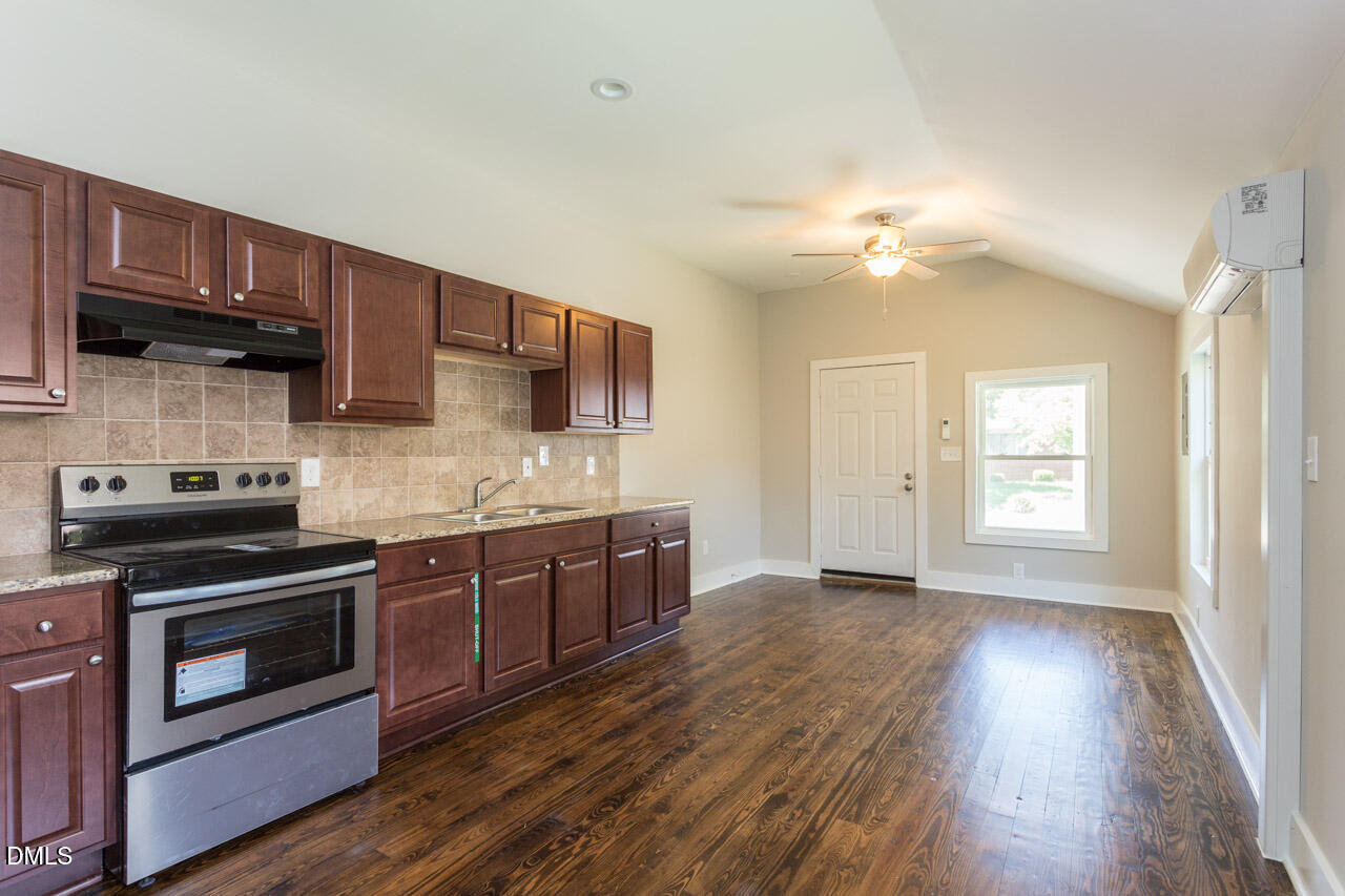 1505 S Roxboro Street Property Photo 11