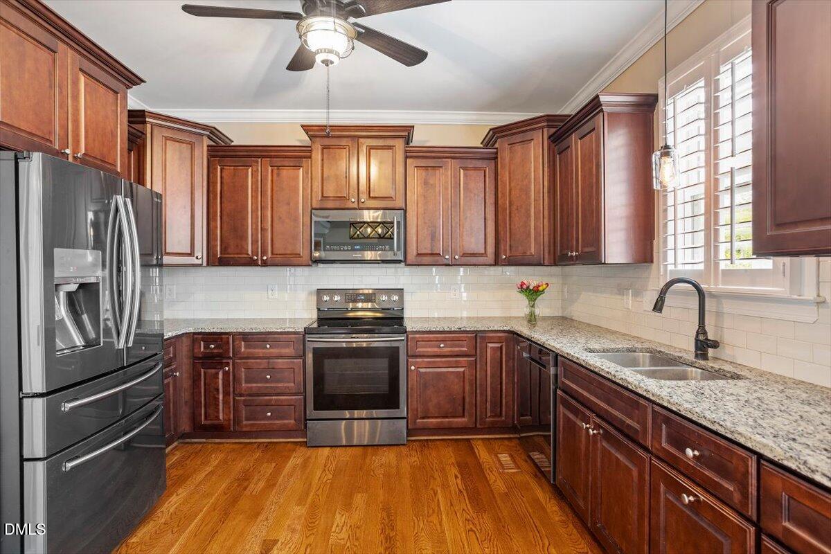 1320 Tavernier Knoll Lane Property Photo 8