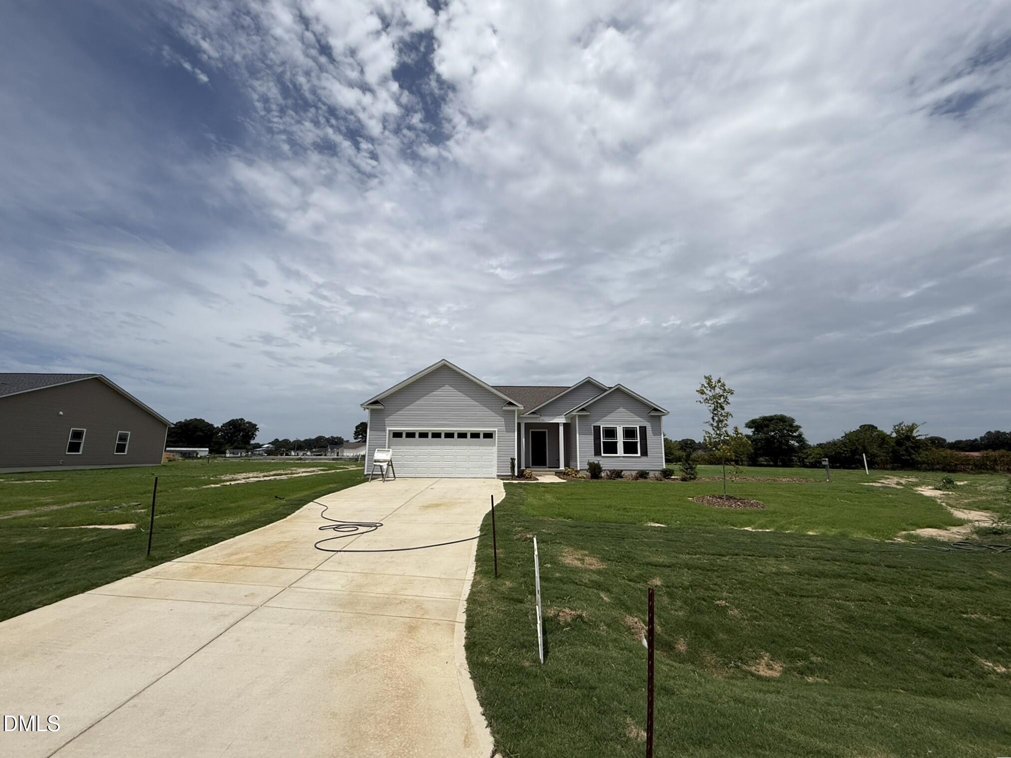 111 Finch Lane Property Photo 2