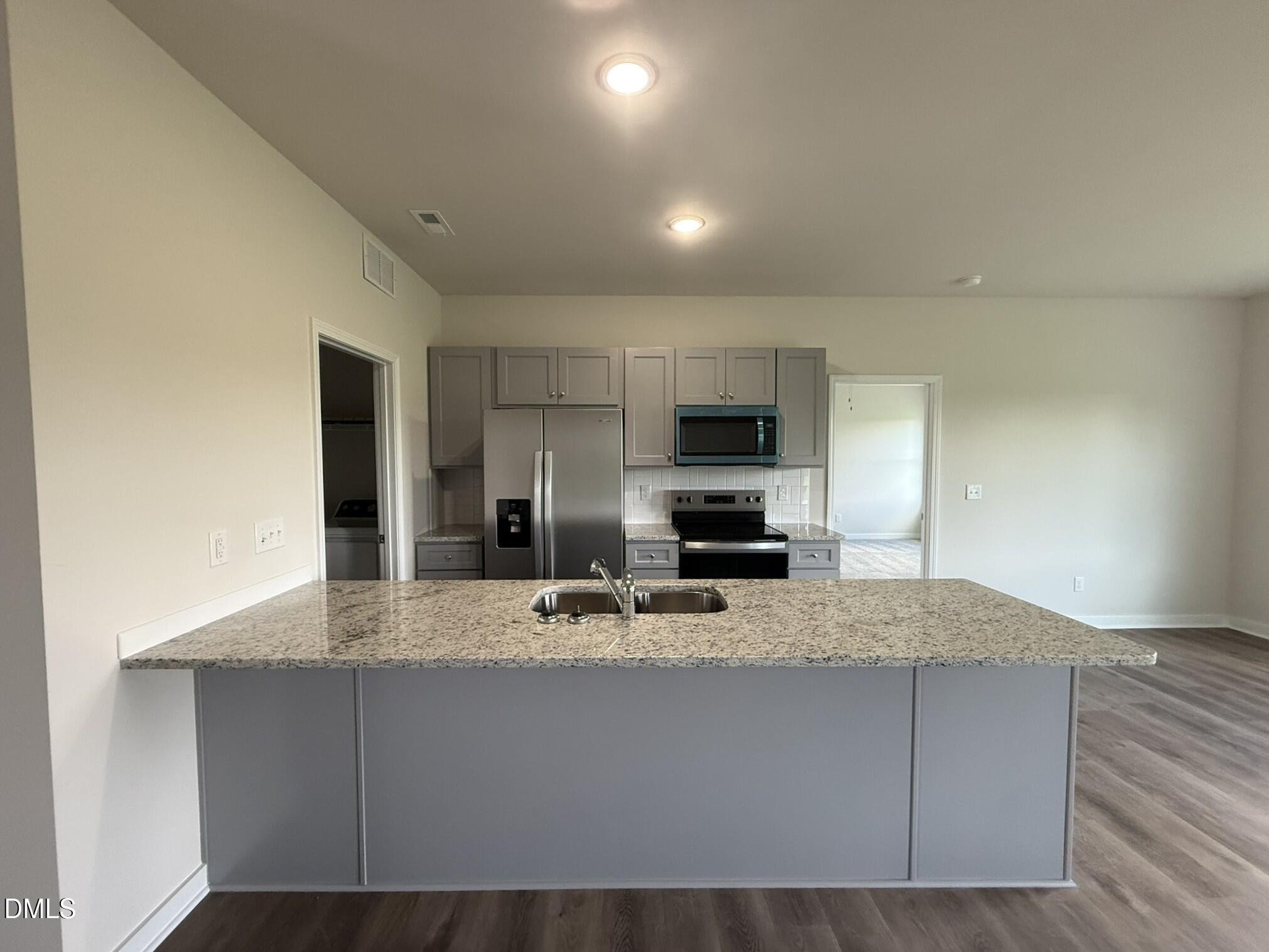 111 Finch Lane Property Photo 8