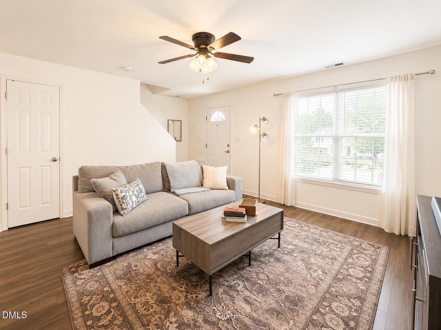 1610 Briarmont Court Property Photo 8