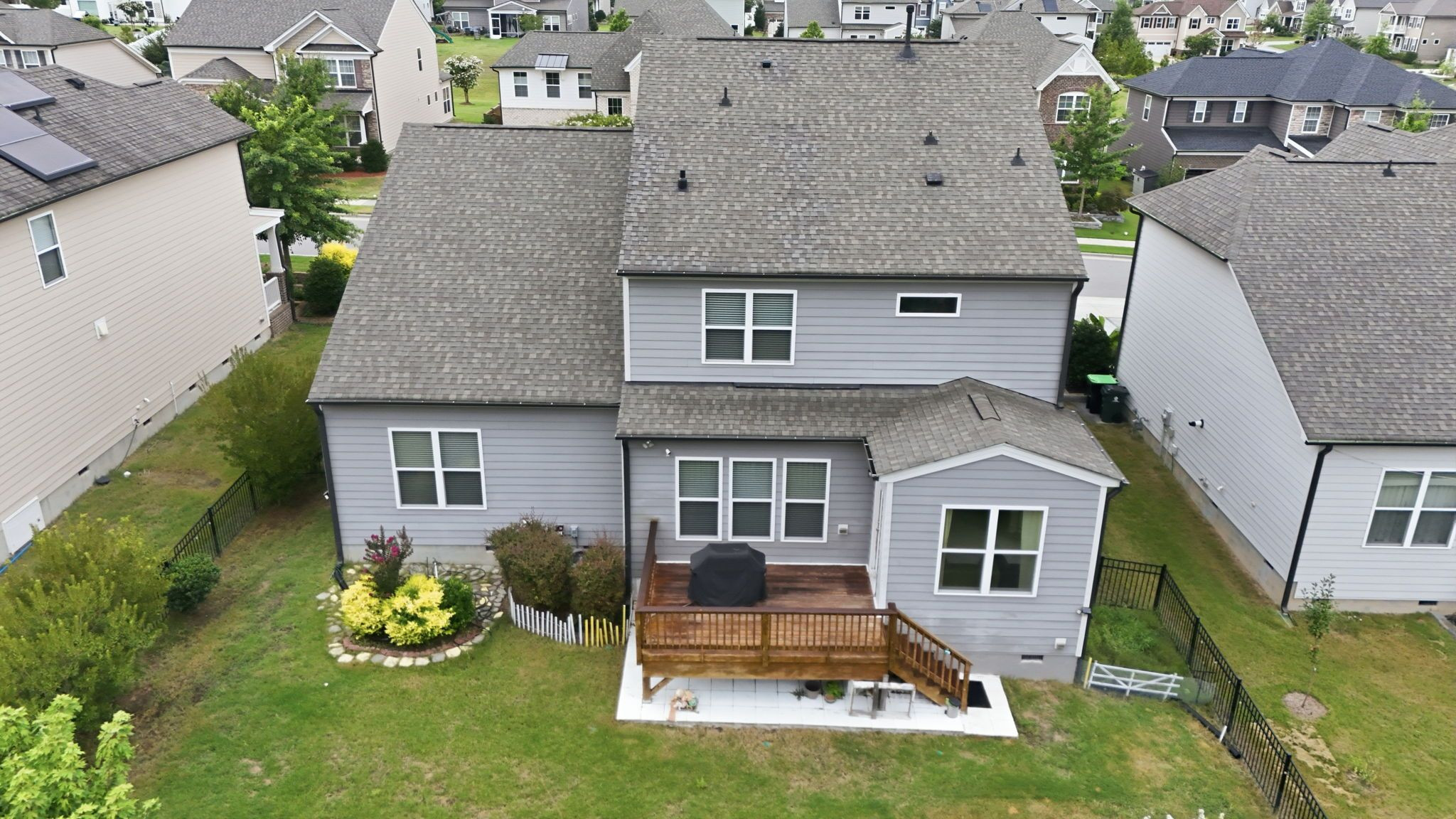 555 Spire Bend Property Photo 7