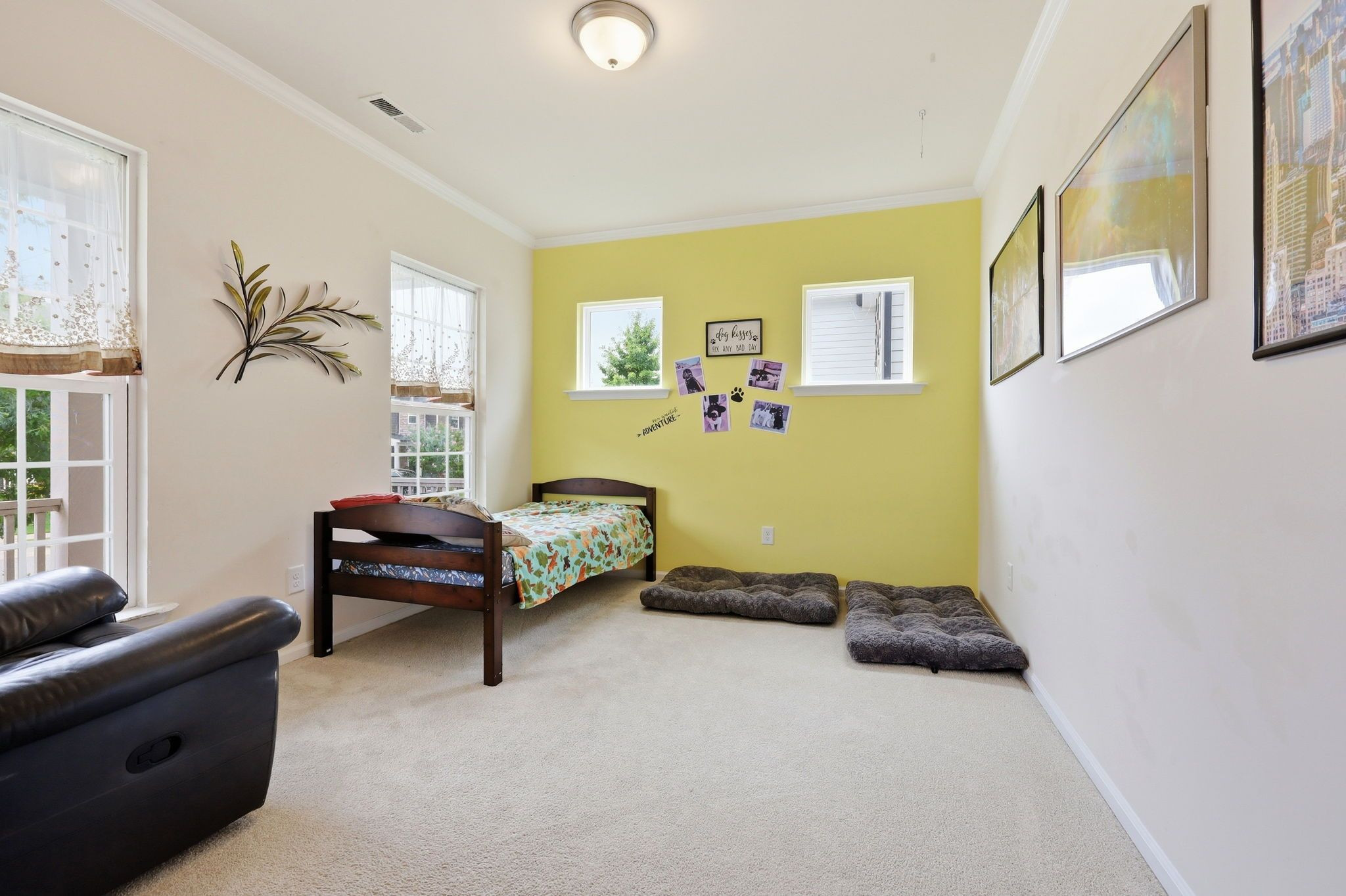 555 Spire Bend Property Photo 9