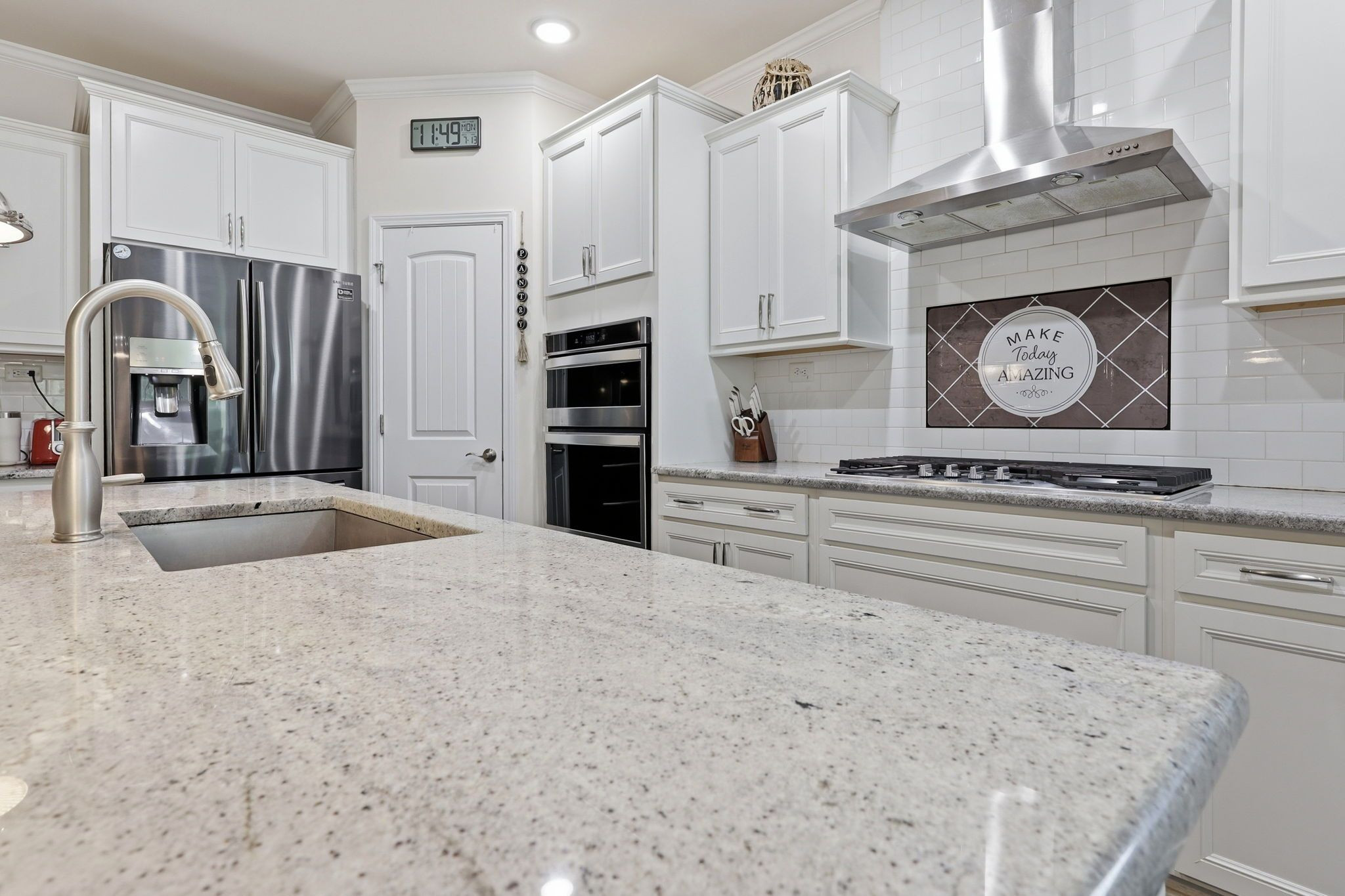 555 Spire Bend Property Photo 15