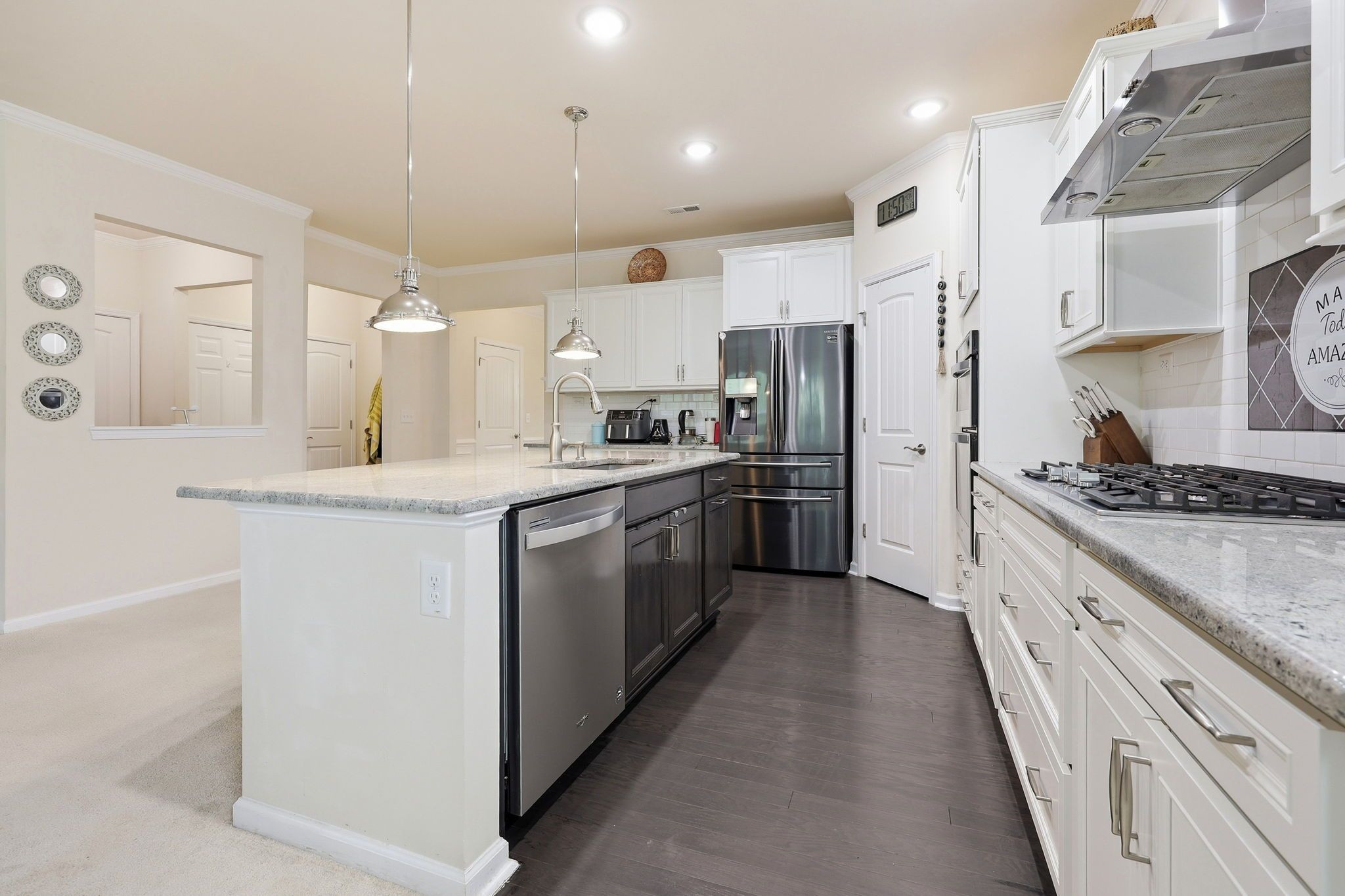 555 Spire Bend Property Photo 16