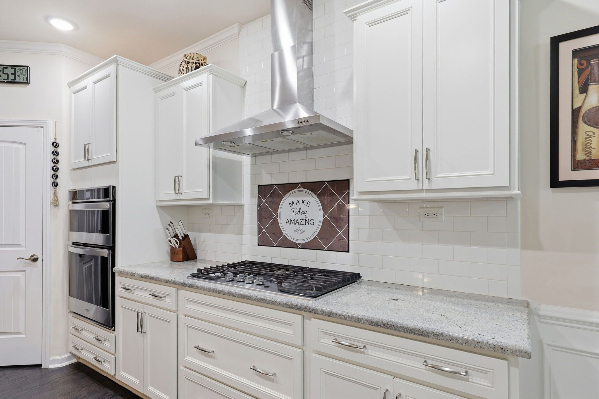 555 Spire Bend Property Photo 18