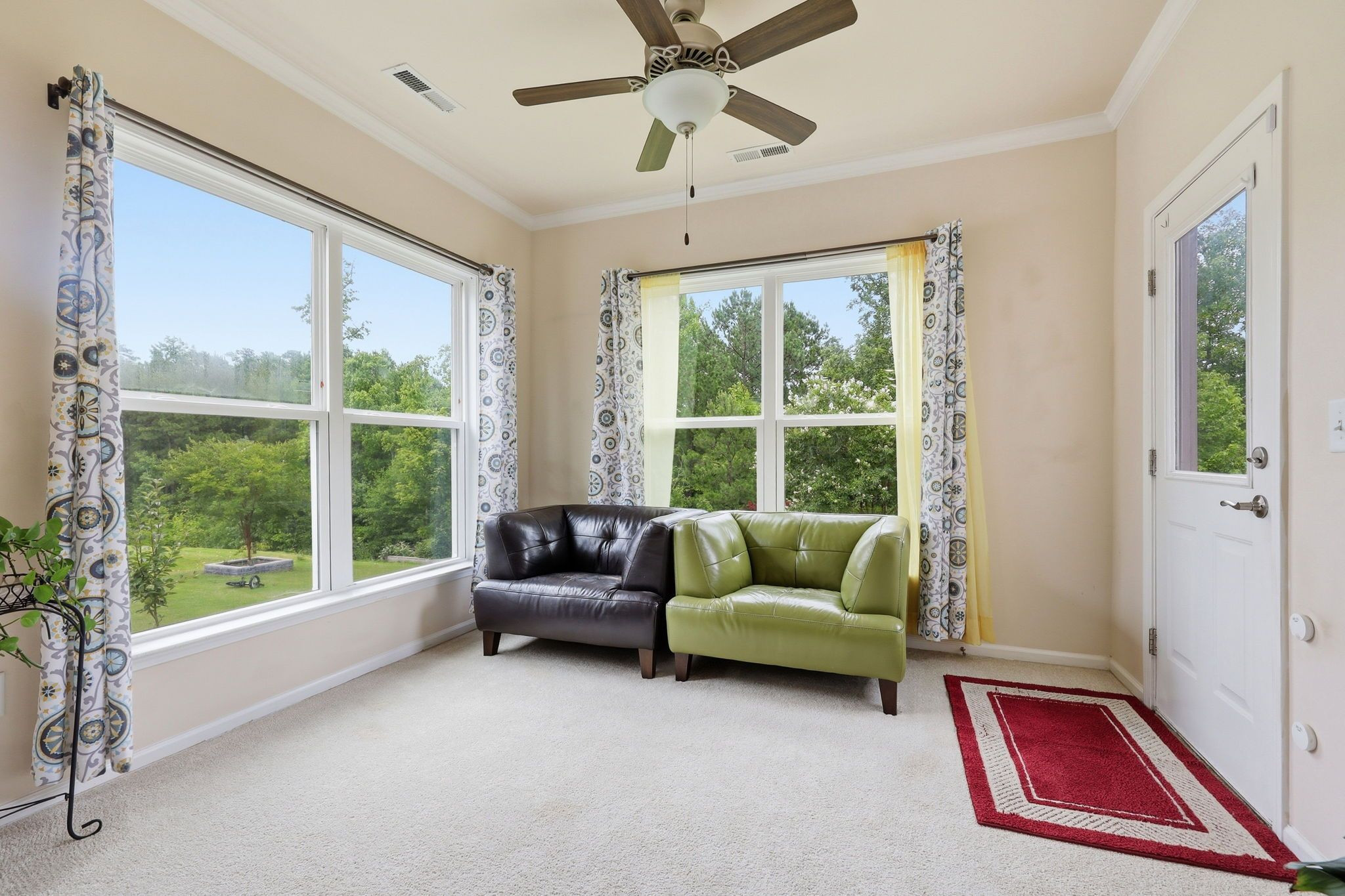 555 Spire Bend Property Photo 20