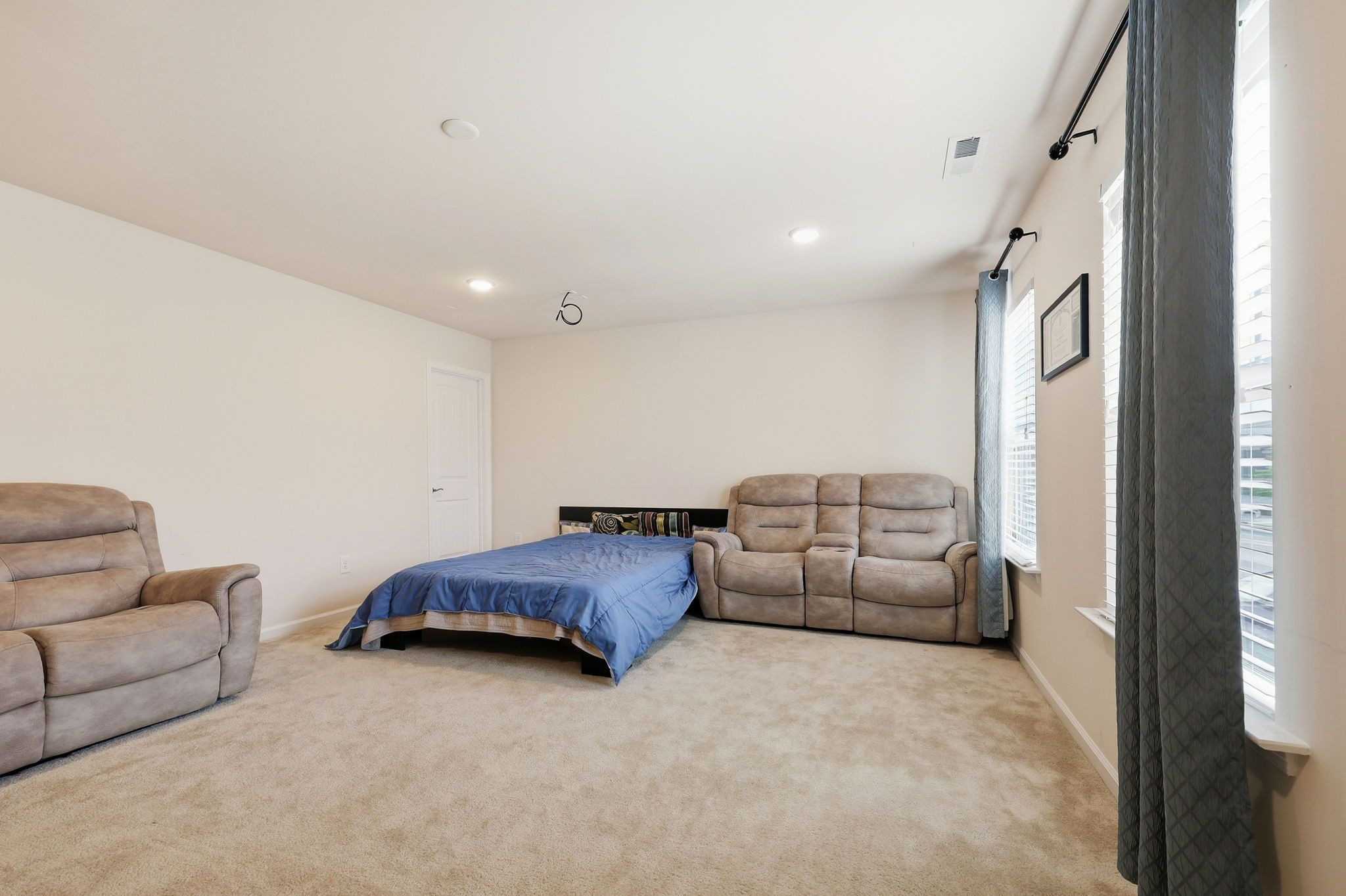 555 Spire Bend Property Photo 26