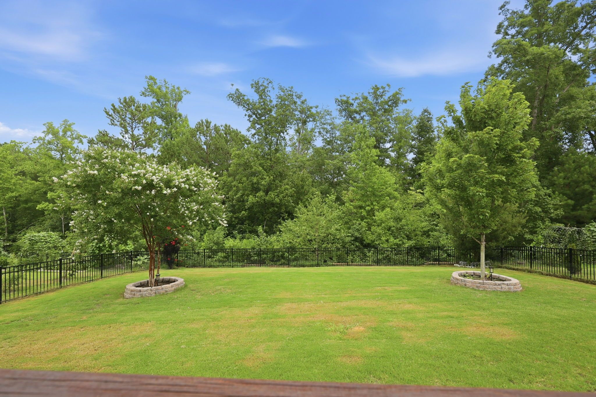 555 Spire Bend Property Photo 40