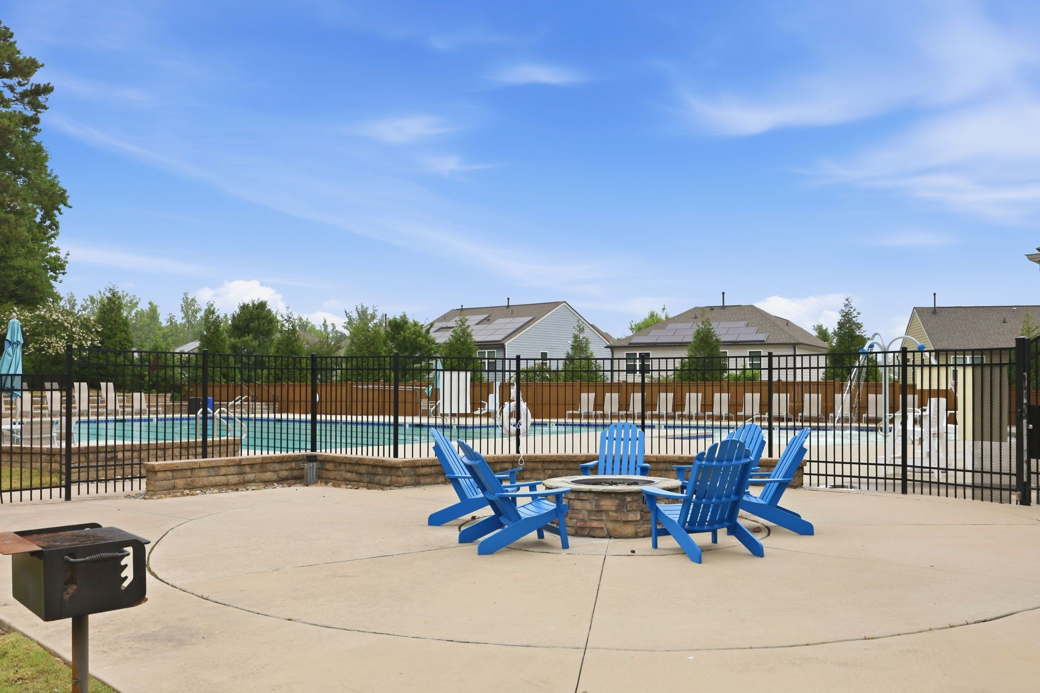 555 Spire Bend Property Photo 45