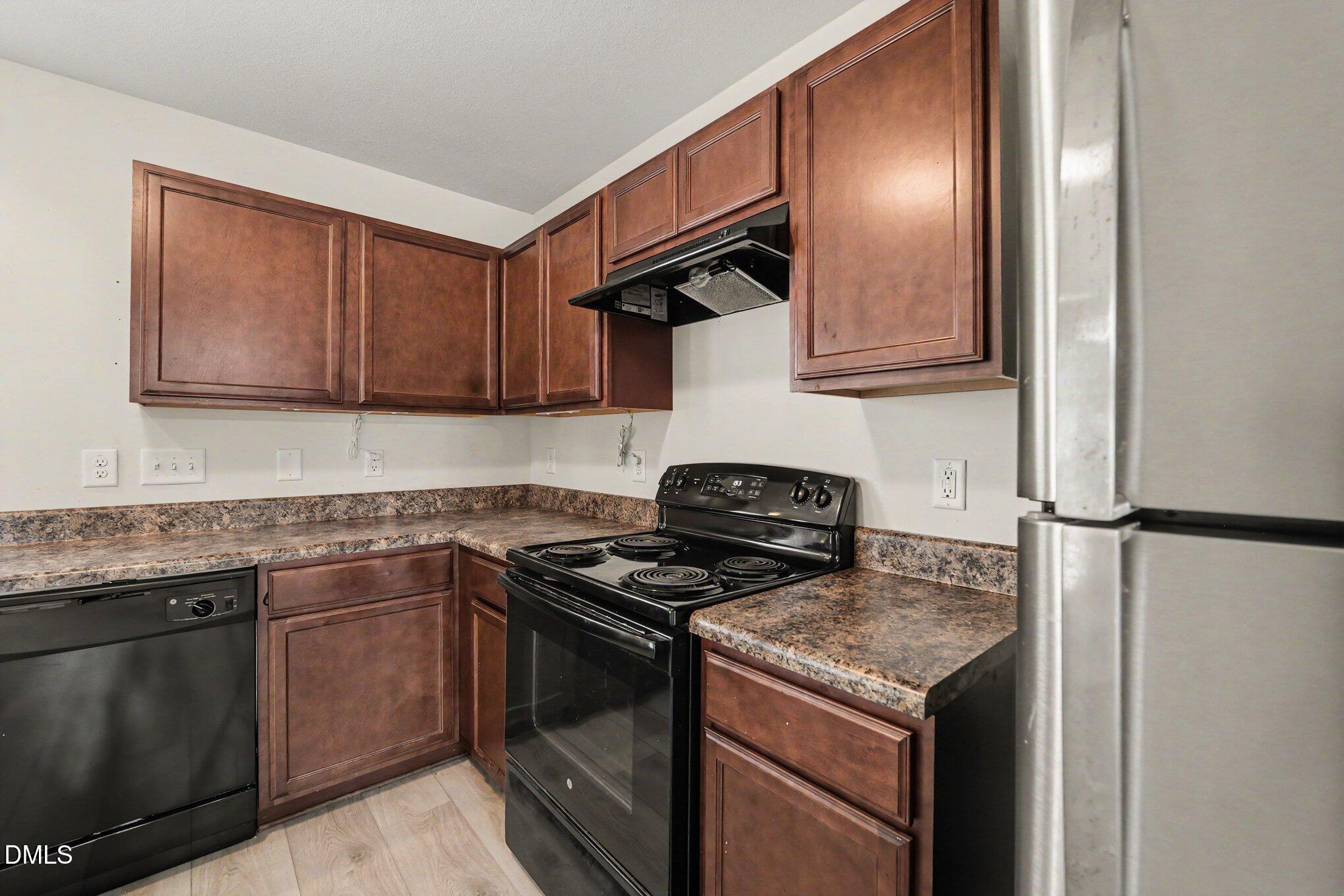 1168 Brooksridge Way Property Photo 8
