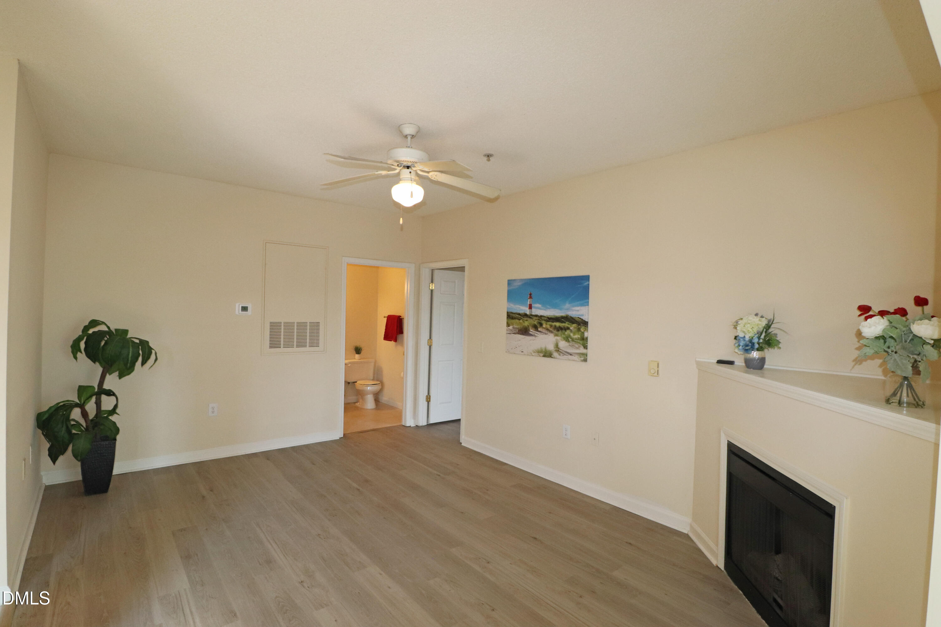 2520 Friedland 202 Property Photo 6