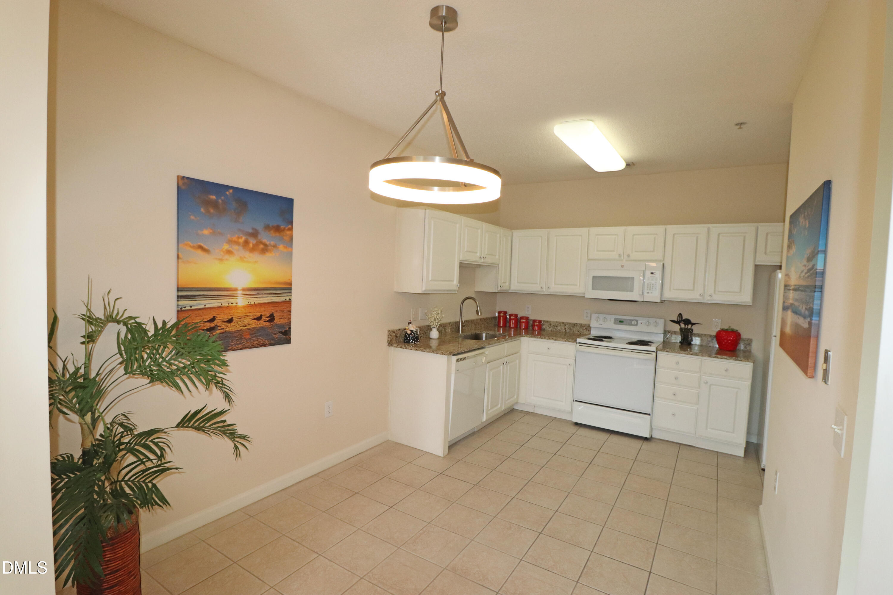 2520 Friedland 202 Property Photo 12