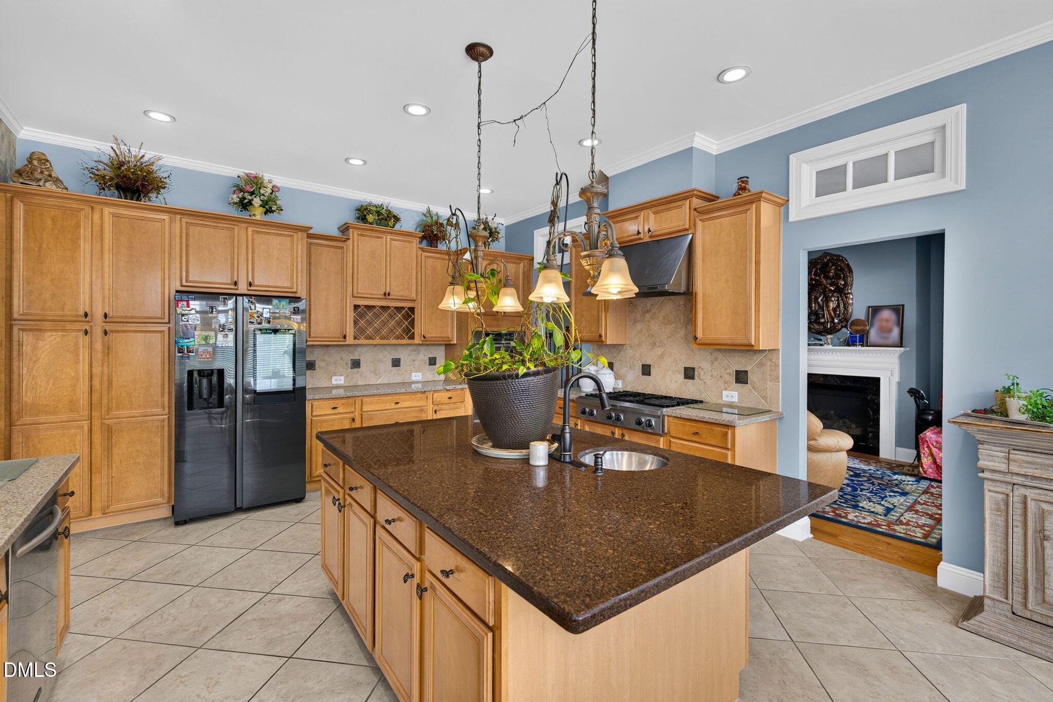 1033 Kennicott Avenue Property Photo 20