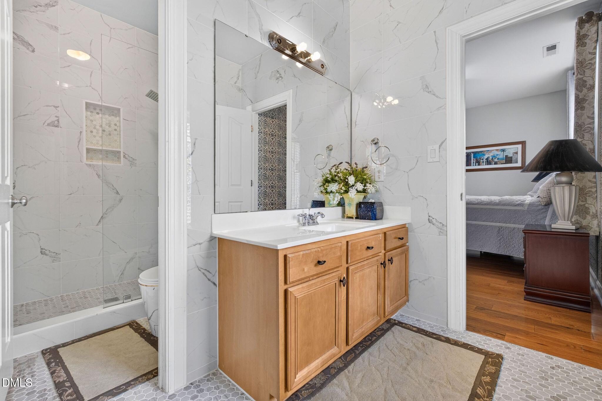 1033 Kennicott Avenue Property Photo 39