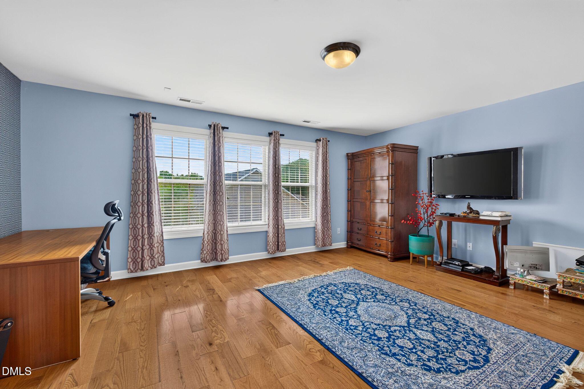 1033 Kennicott Avenue Property Photo 43