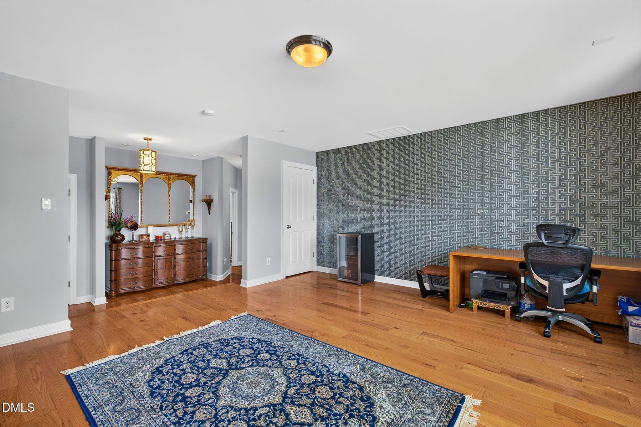 1033 Kennicott Avenue Property Photo 45
