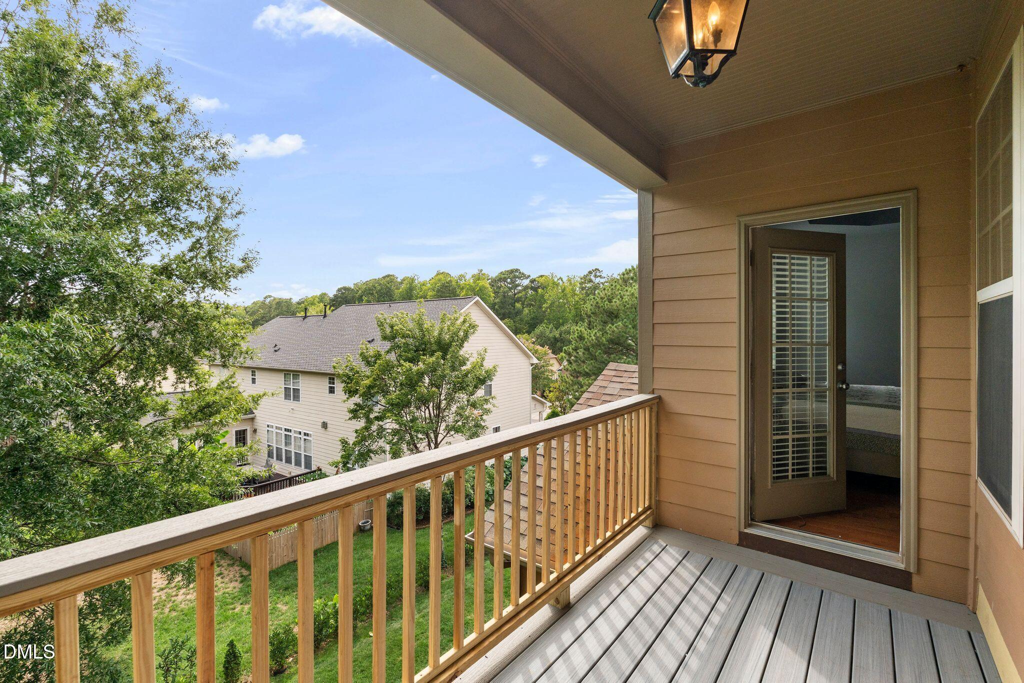 1033 Kennicott Avenue Property Photo 55