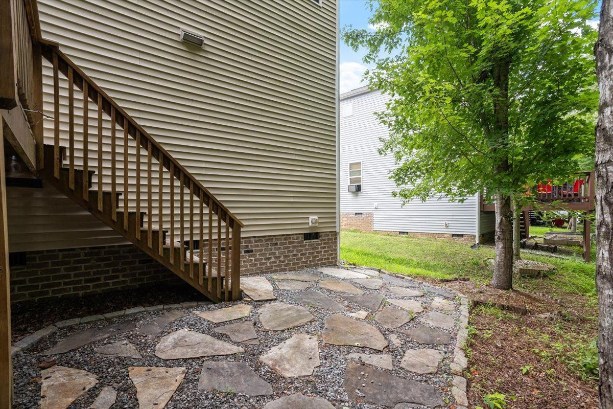 2435 Ferdinand Drive Property Photo 6