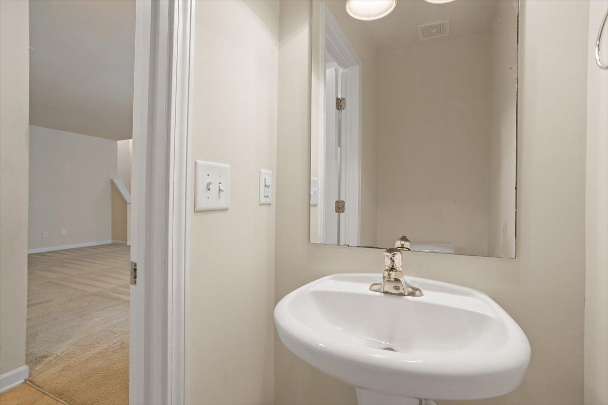 2435 Ferdinand Drive Property Photo 35