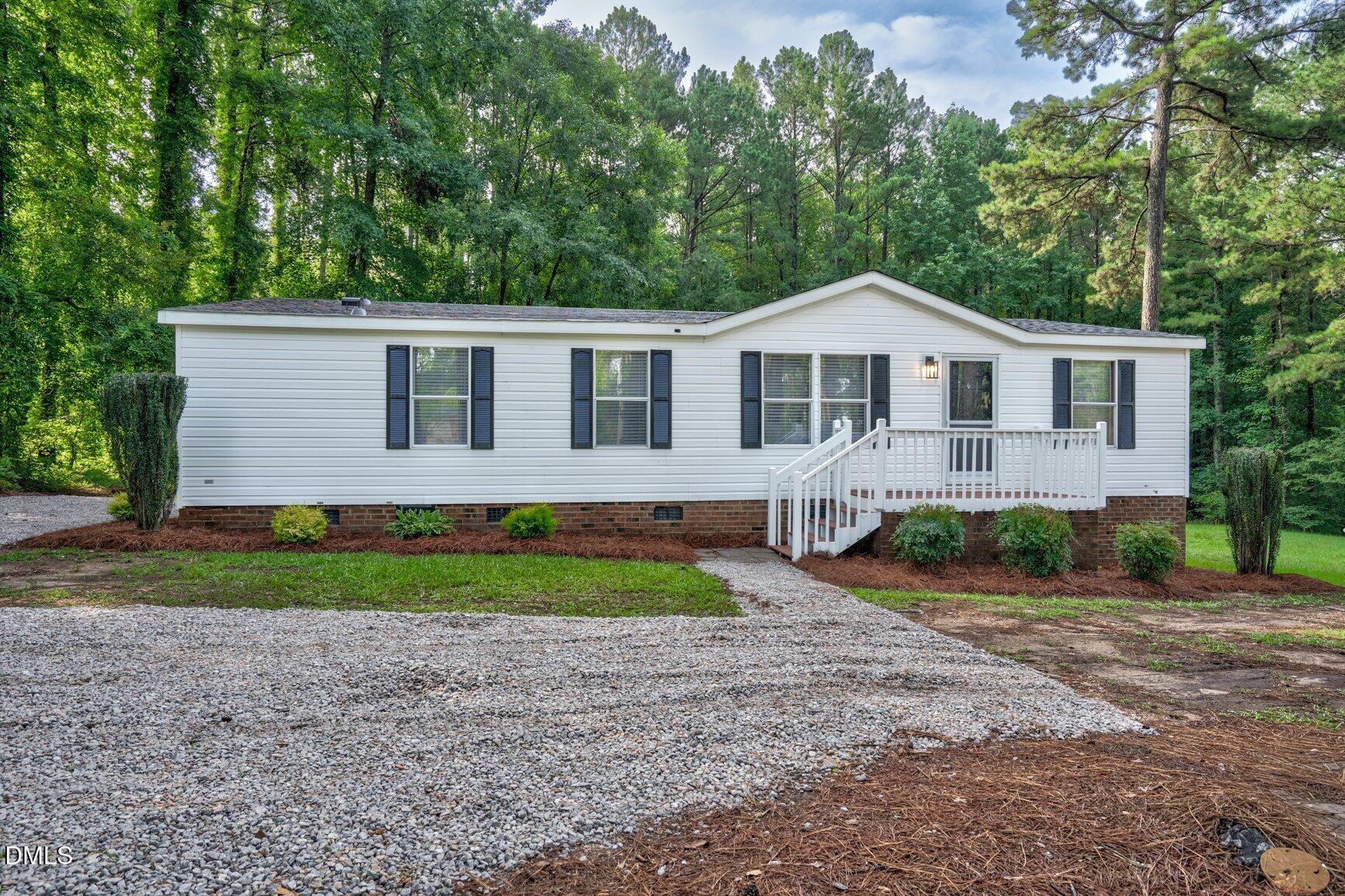 12387 Selma Road Property Photo 2