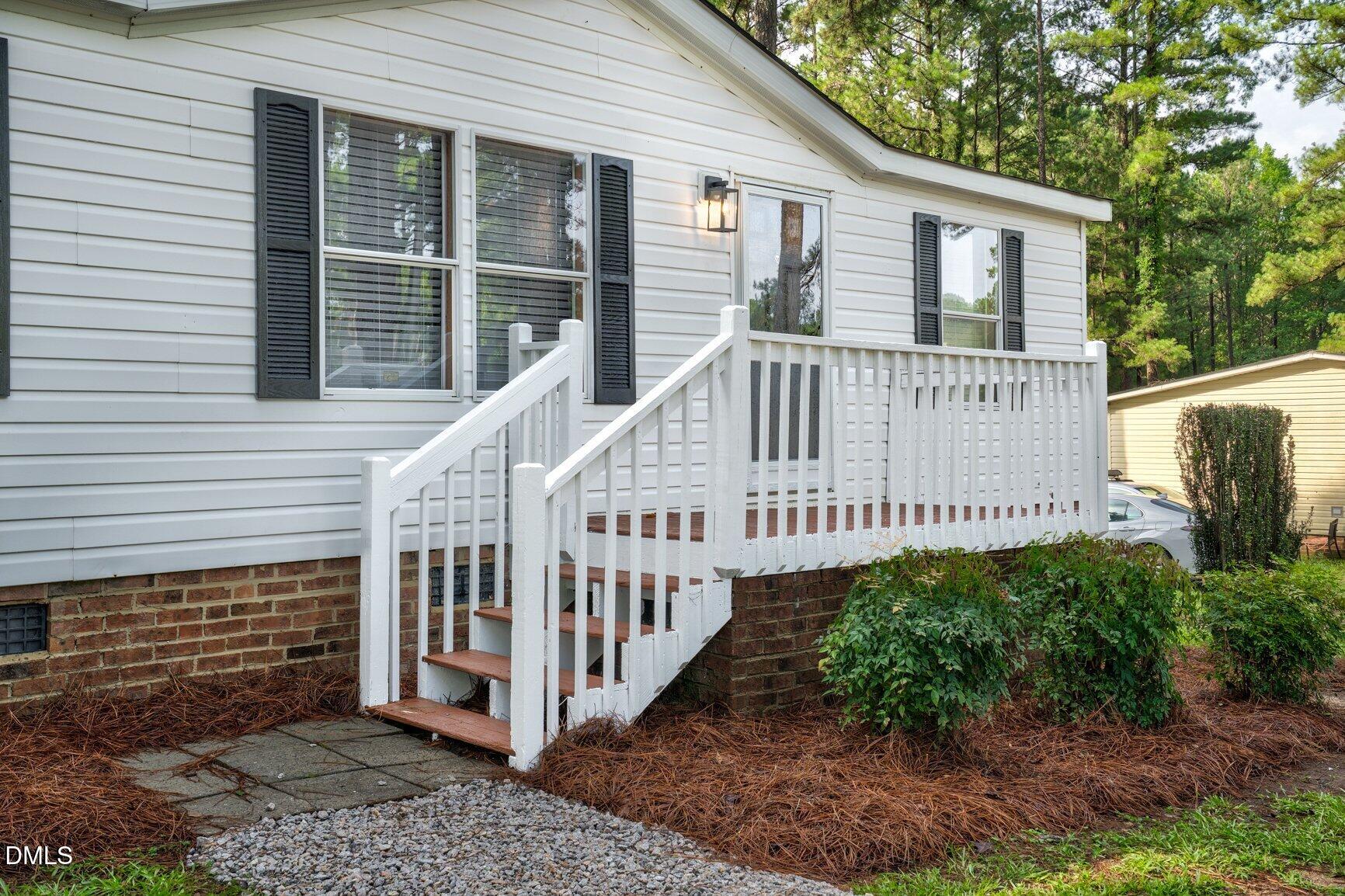 12387 Selma Road Property Photo 4