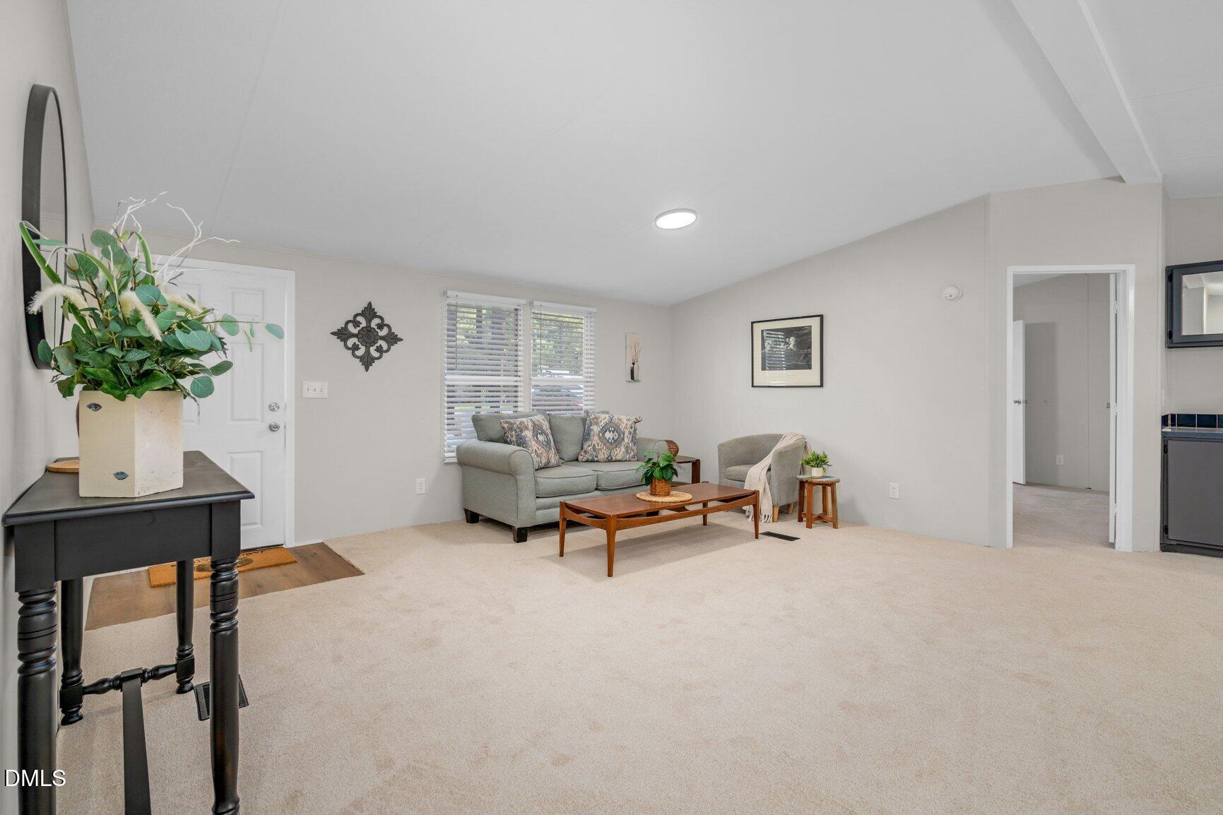 12387 Selma Road Property Photo 5