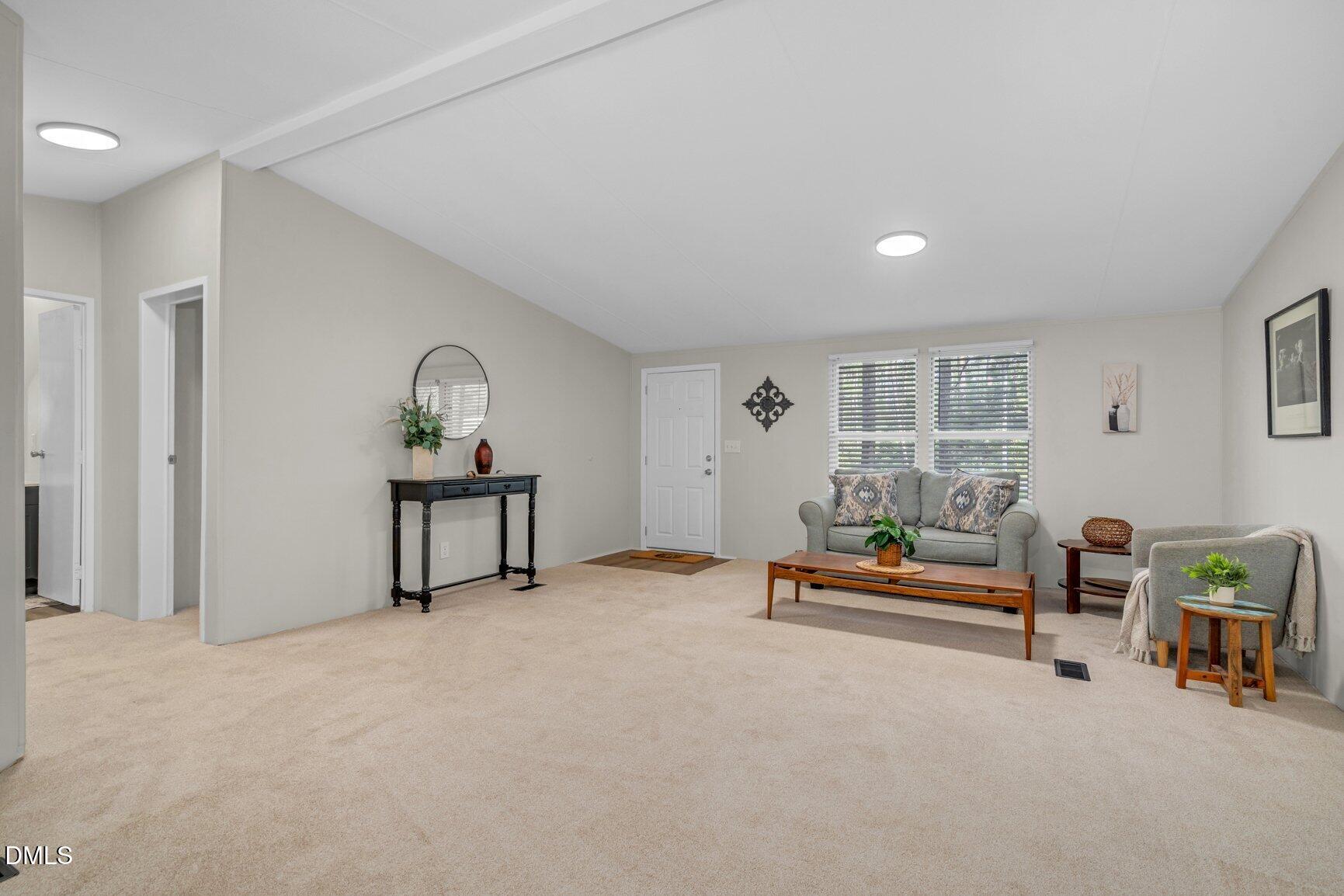 12387 Selma Road Property Photo 6