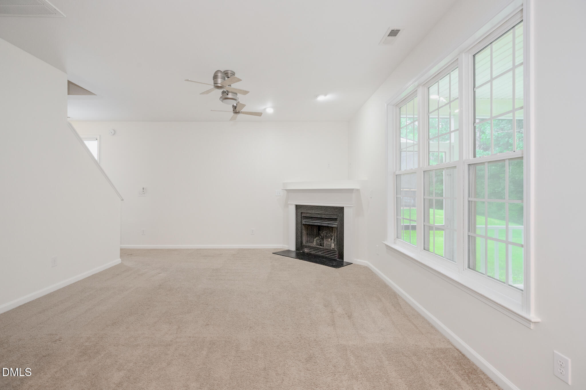 633 Woodson Drive Property Photo 8