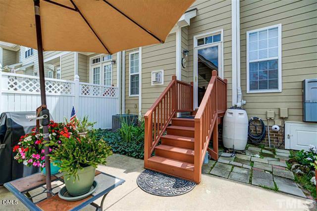 1109 Front Gate Lane Property Photo 12