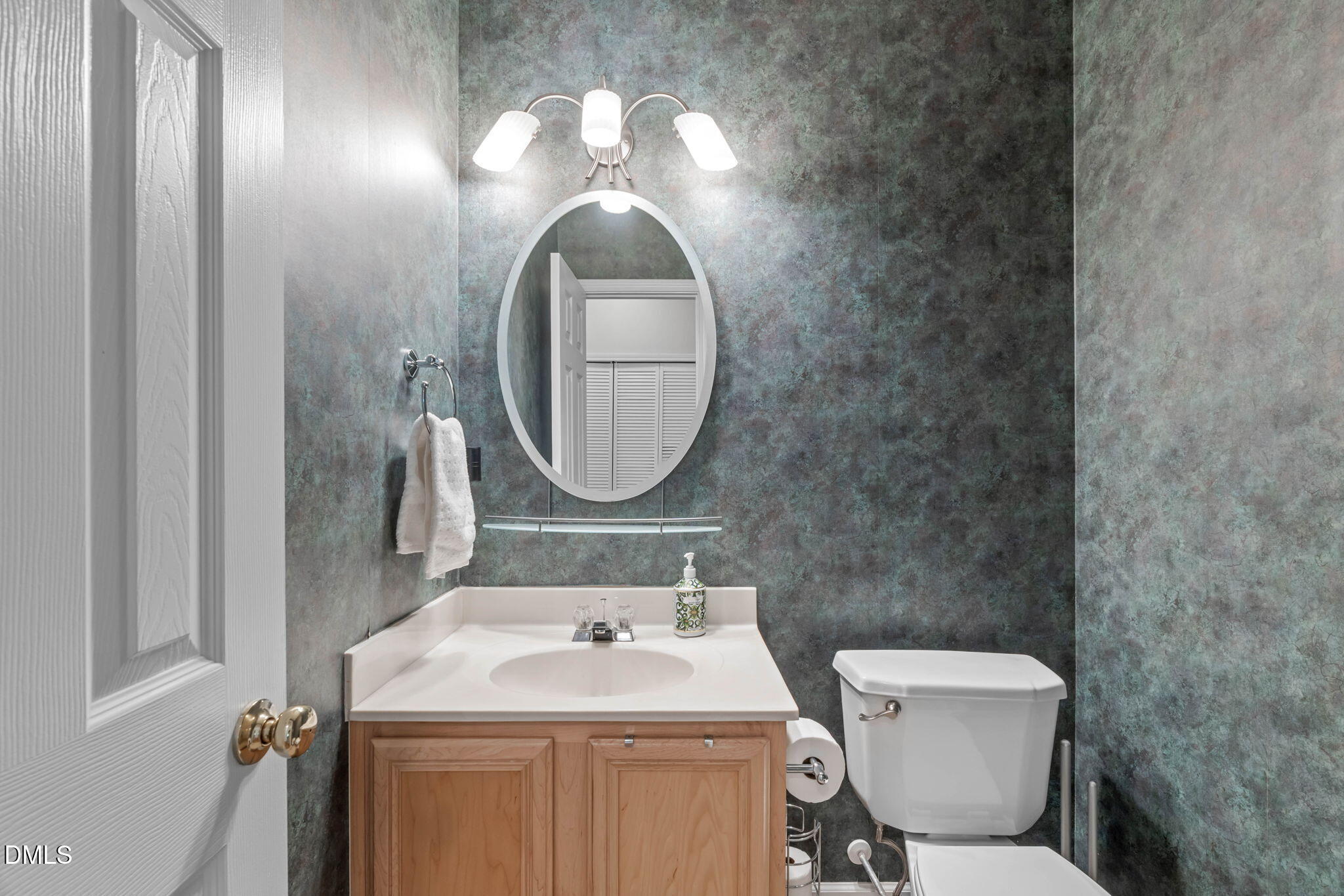 206 Basset Hall Drive Property Photo 11