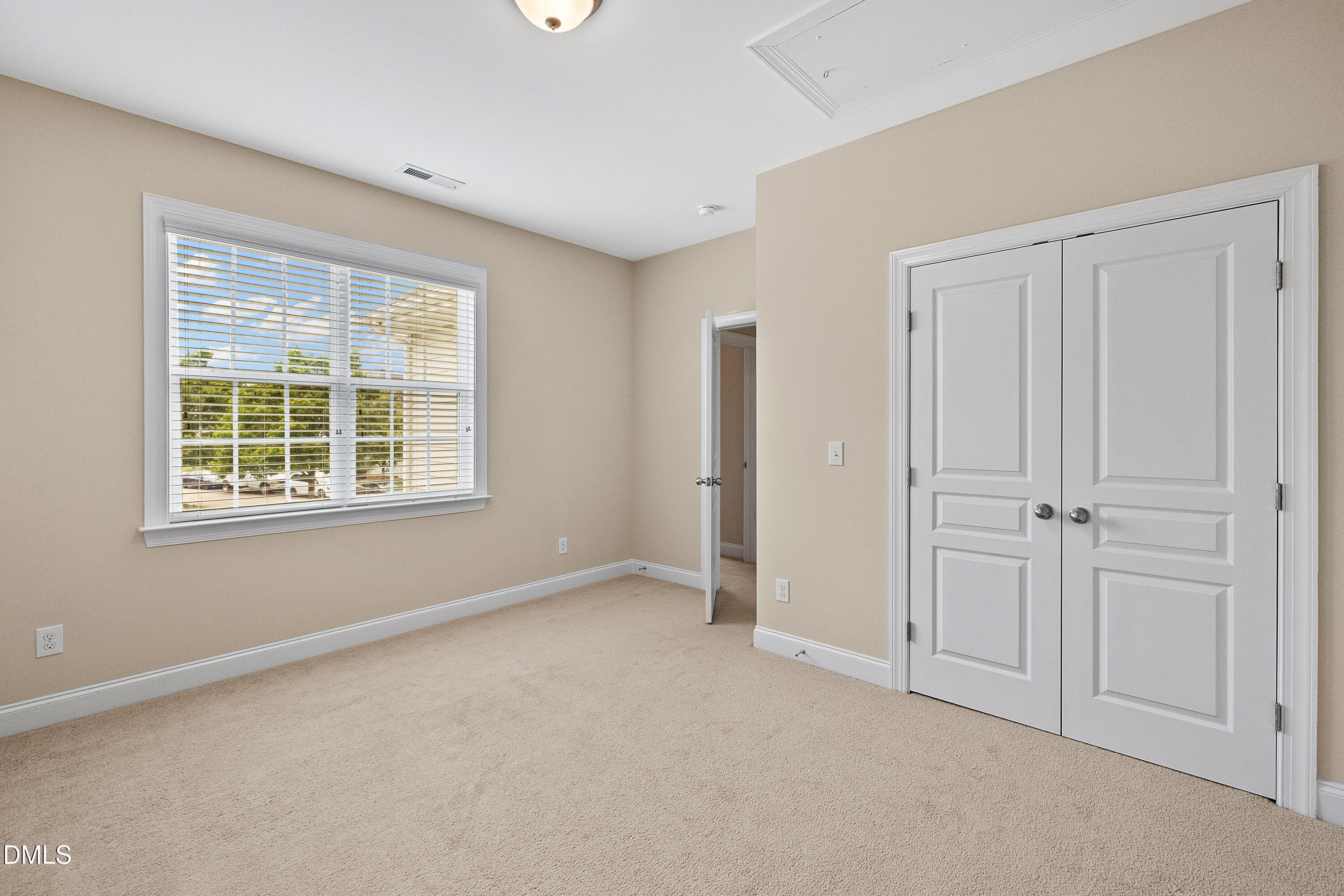 677 Democracy Street Property Photo 7