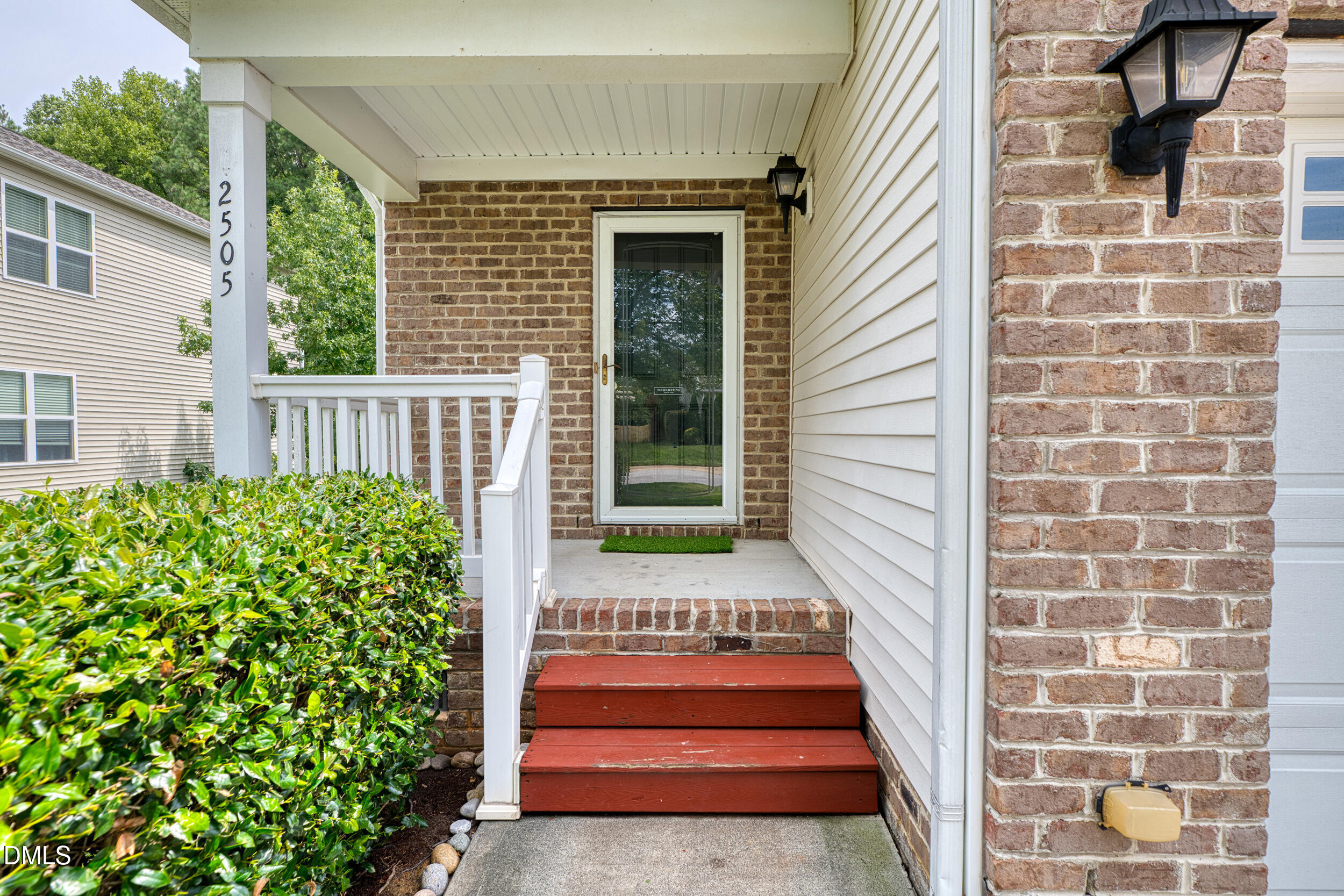 2505 Ferdinand Drive Property Photo 3