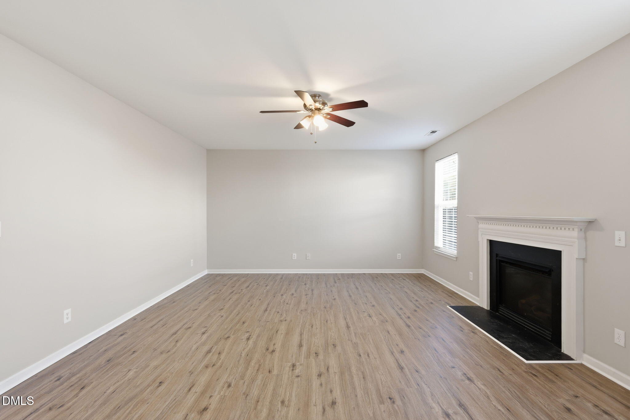 112 Jasper Point Drive Property Photo 9