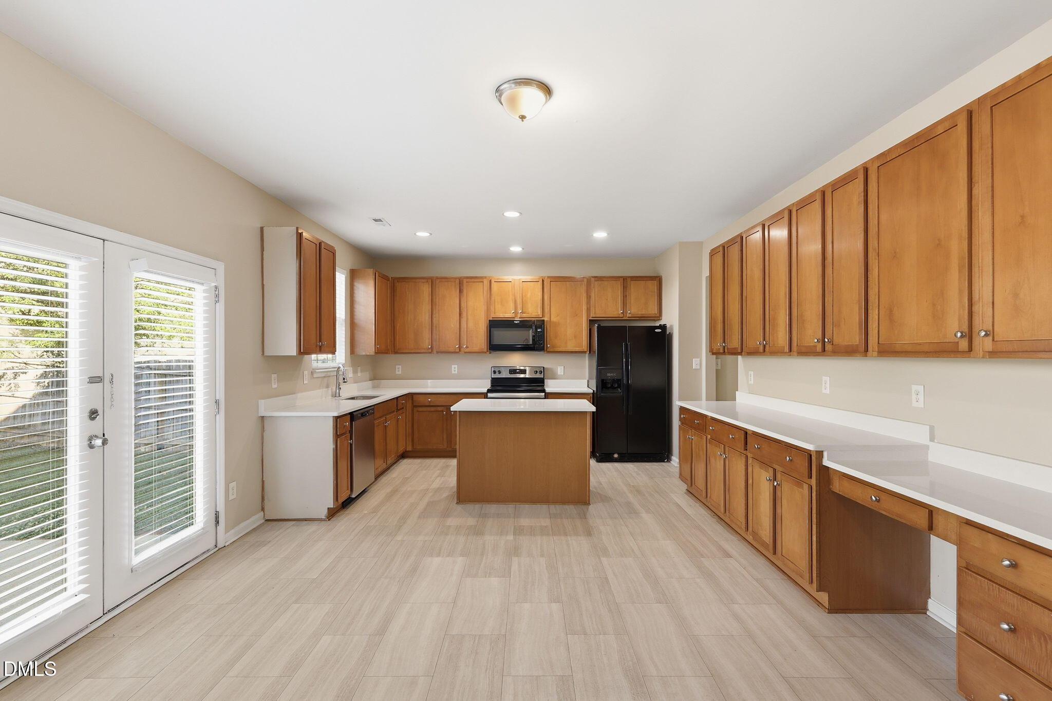 112 Jasper Point Drive Property Photo 12