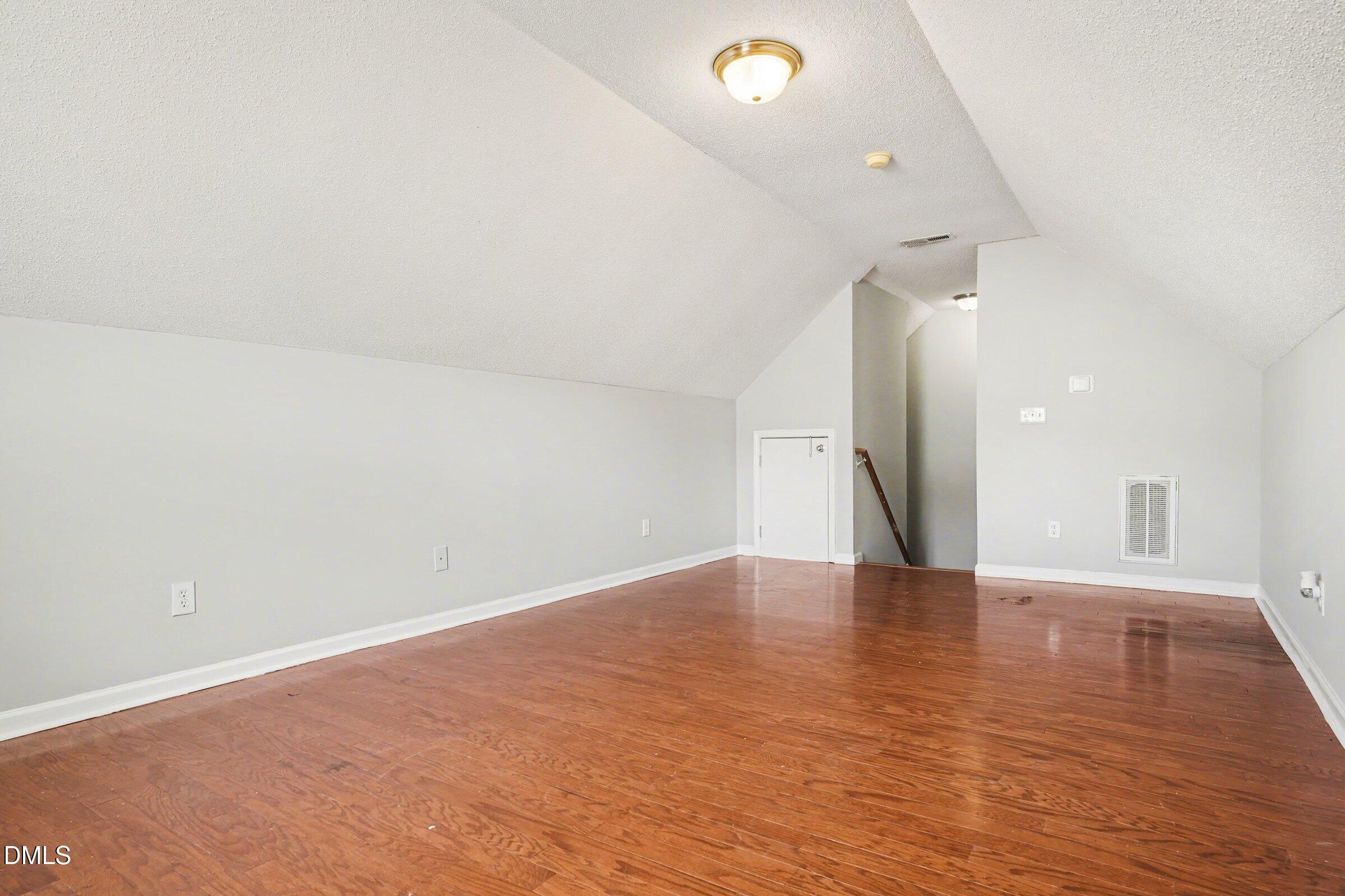 5017 Casland Drive Property Photo 25