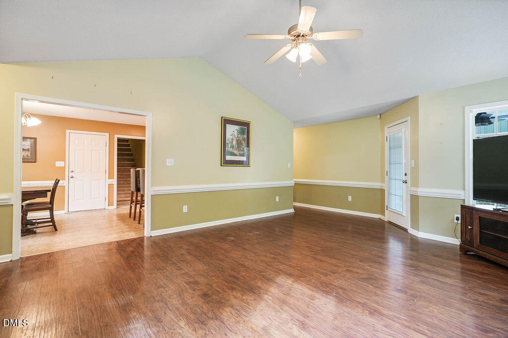299 Park Lane Property Photo 11