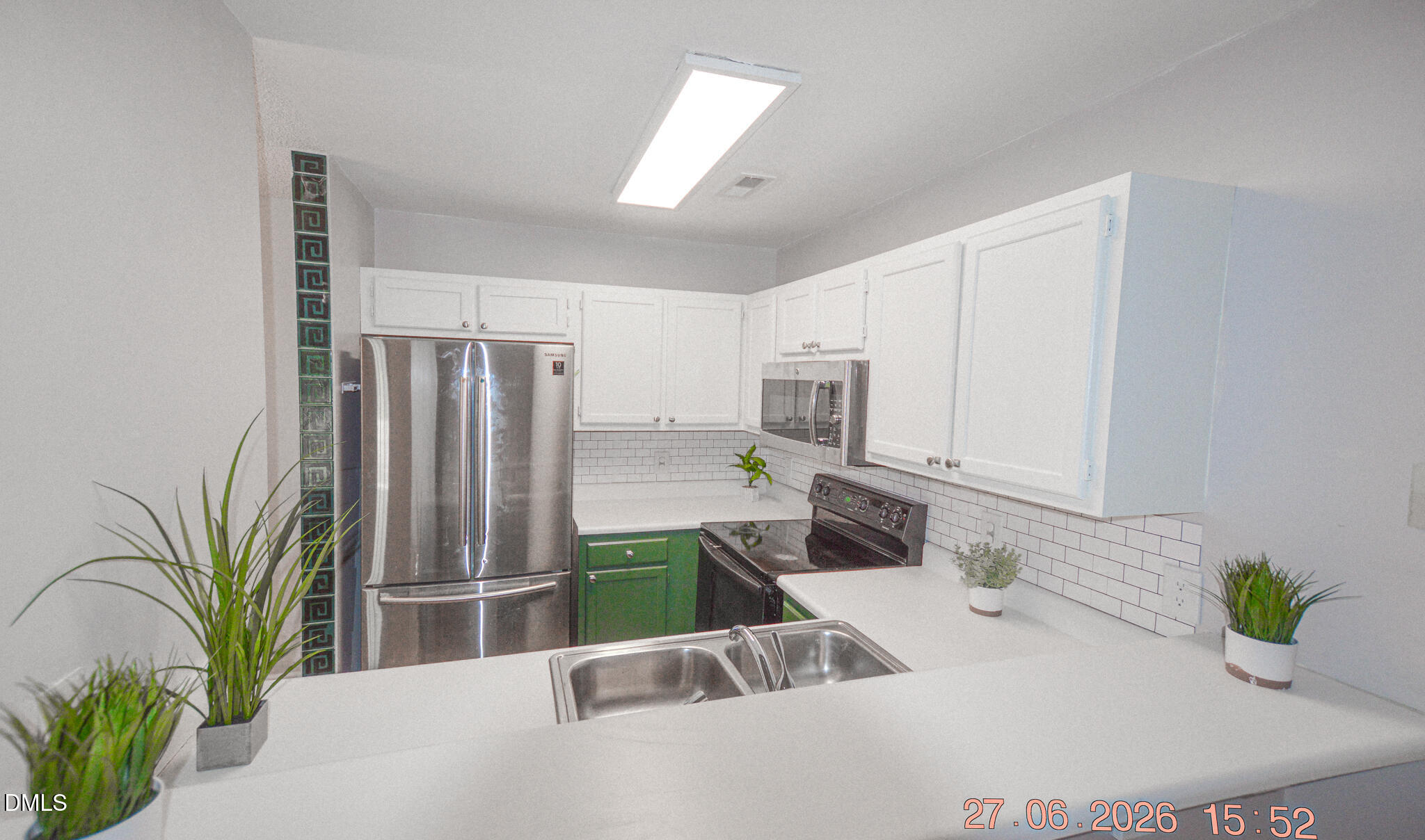 5114 Lamppost Circle Property Photo 2
