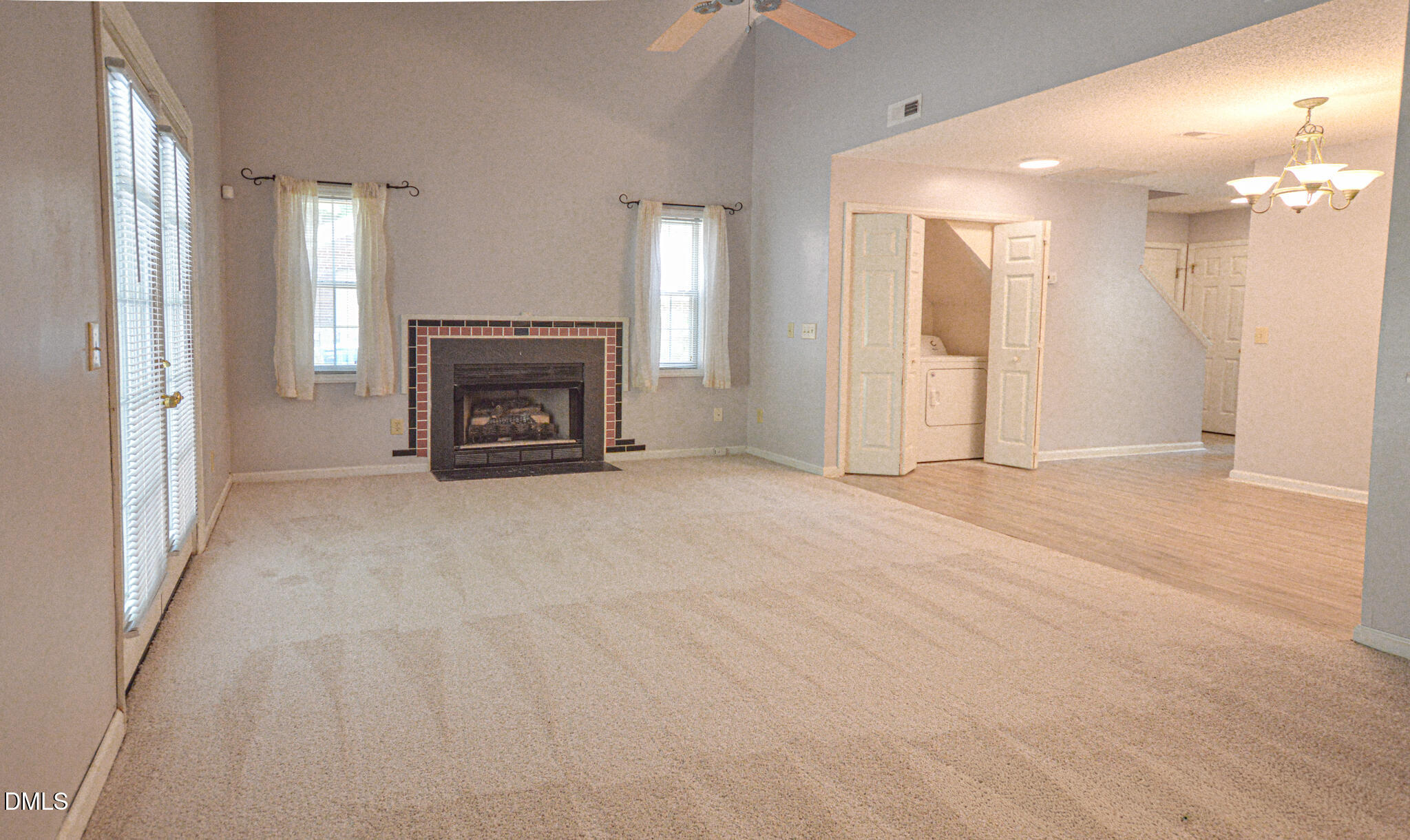 5114 Lamppost Circle Property Photo 5
