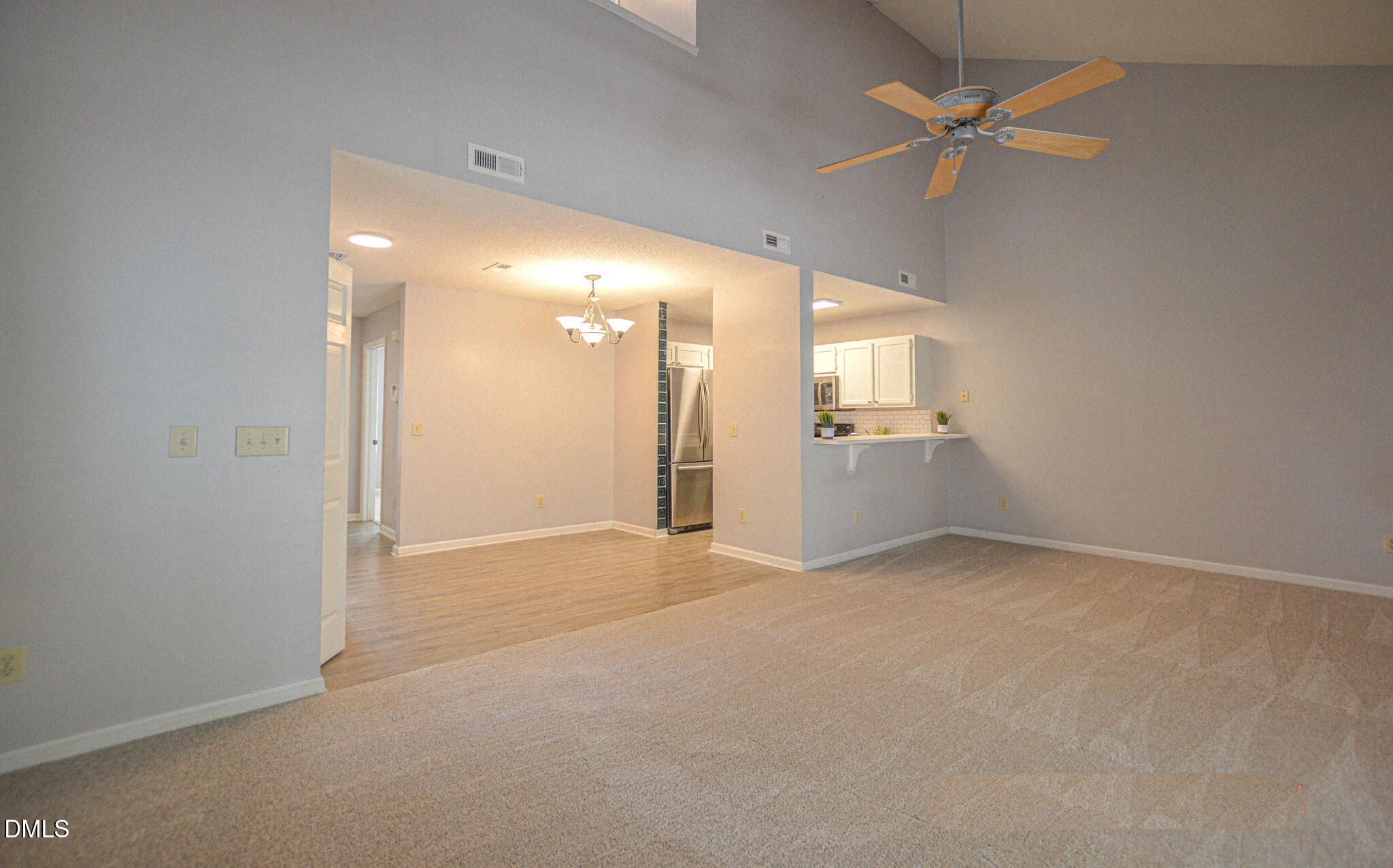 5114 Lamppost Circle Property Photo 6
