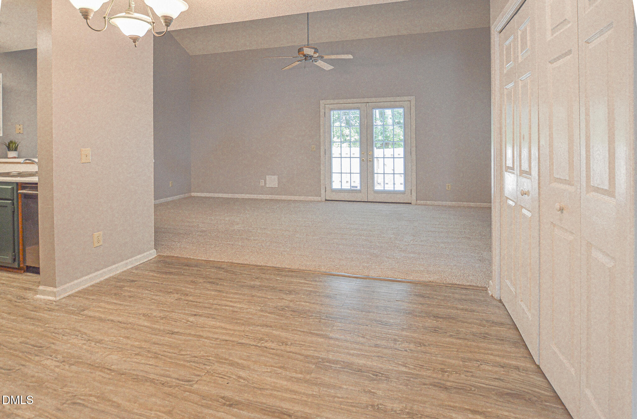 5114 Lamppost Circle Property Photo 8