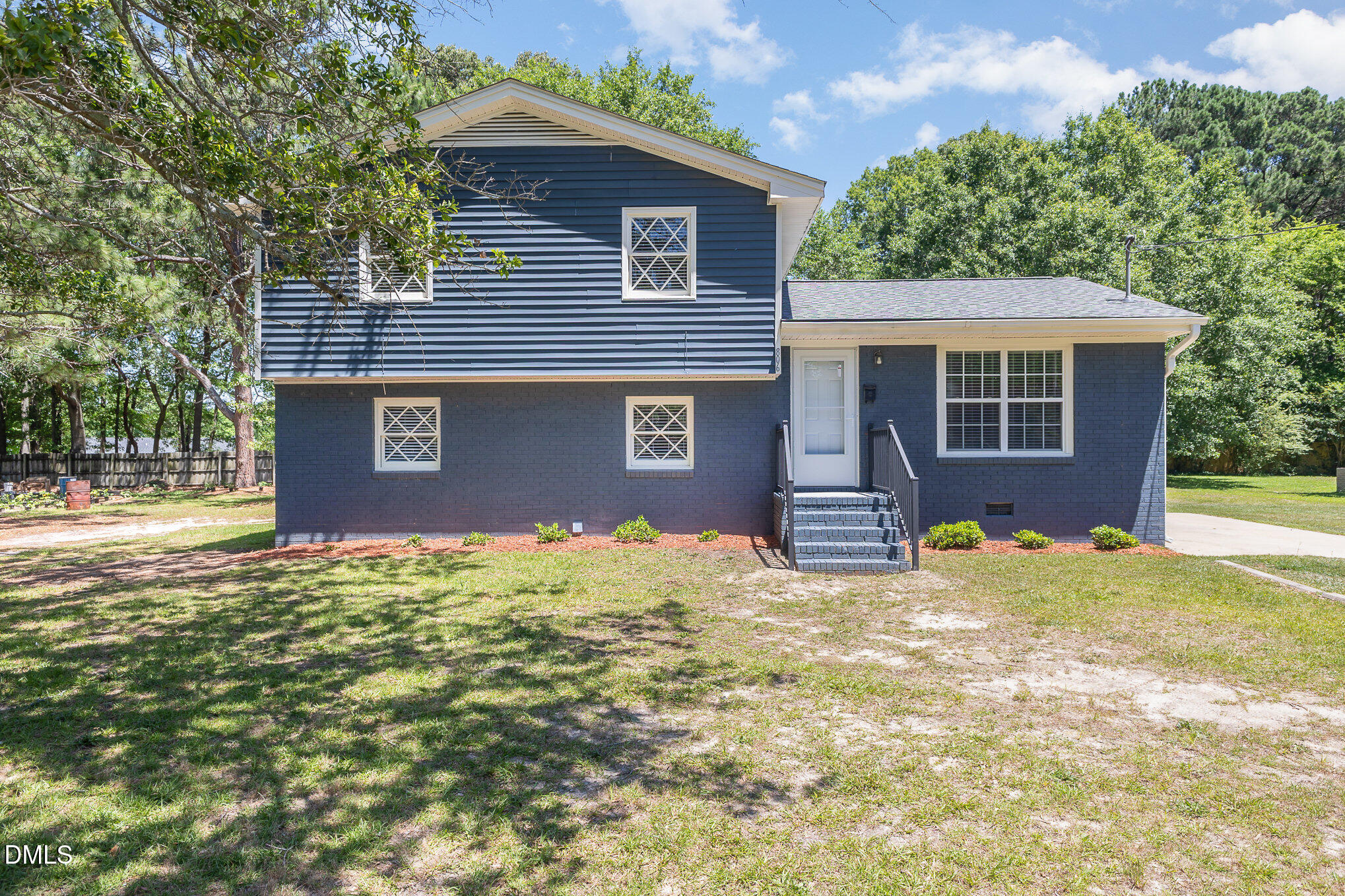 806 Primrose Street Property Photo 1