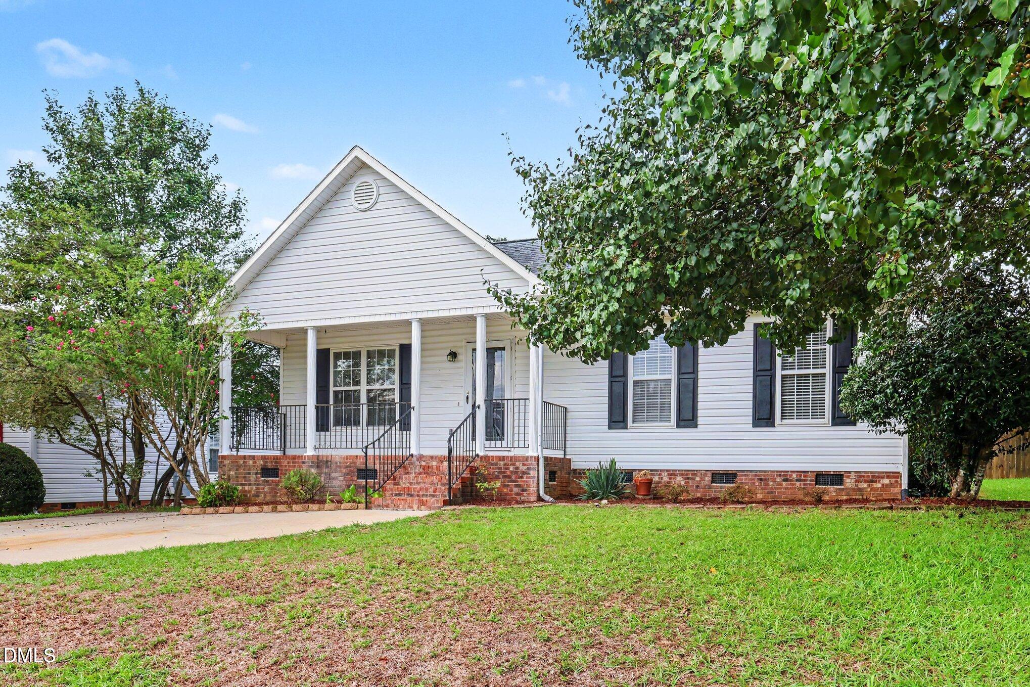 200 Waterford Drive Property Photo 3