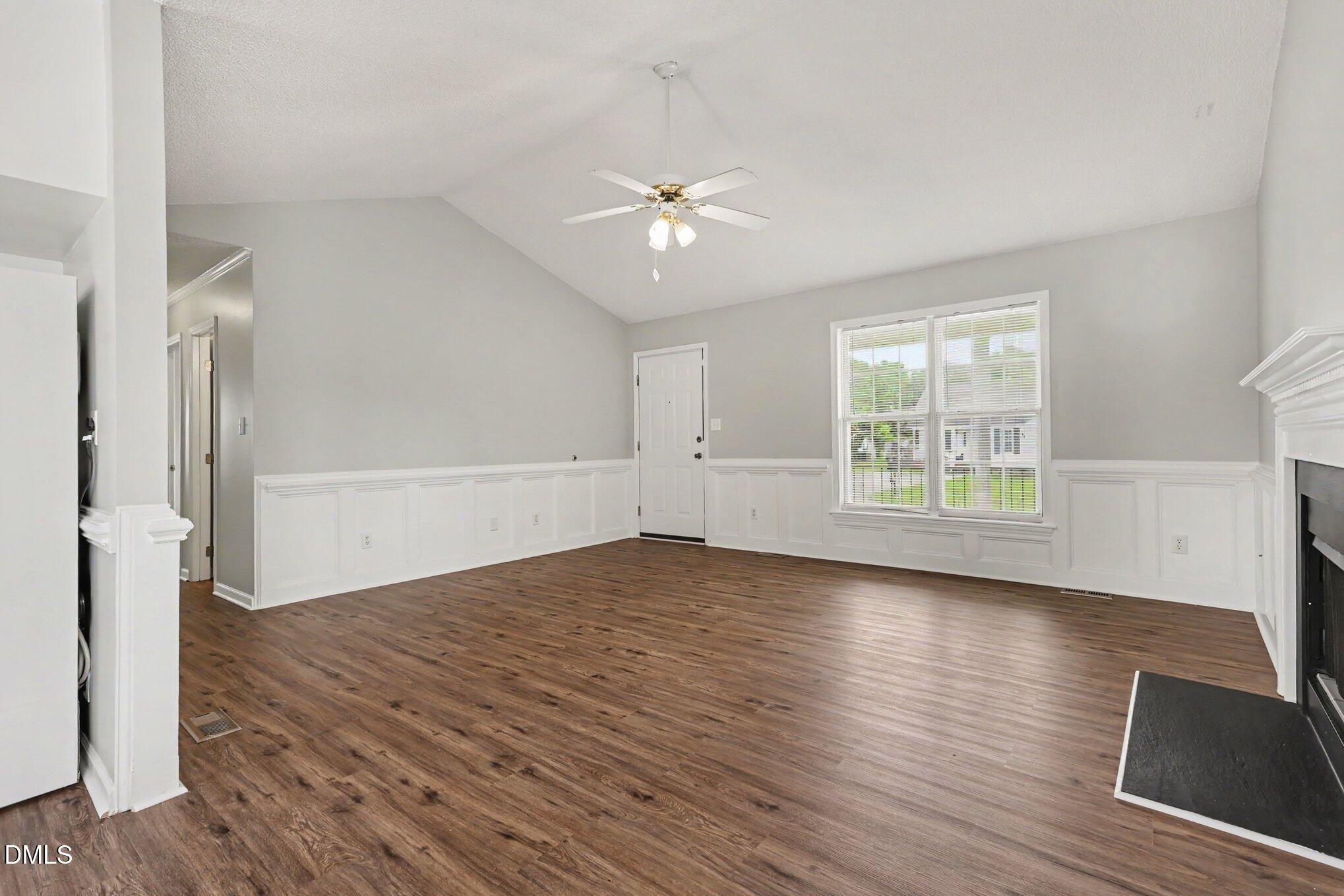 200 Waterford Drive Property Photo 8