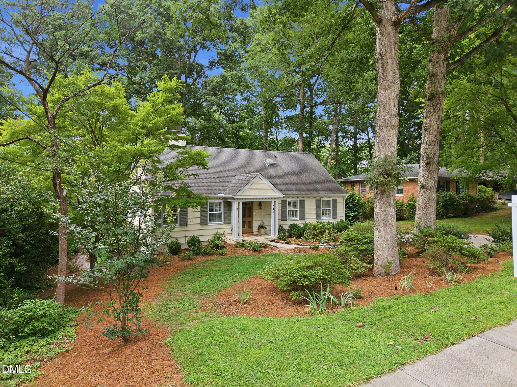740 Currituck Drive Property Photo 2