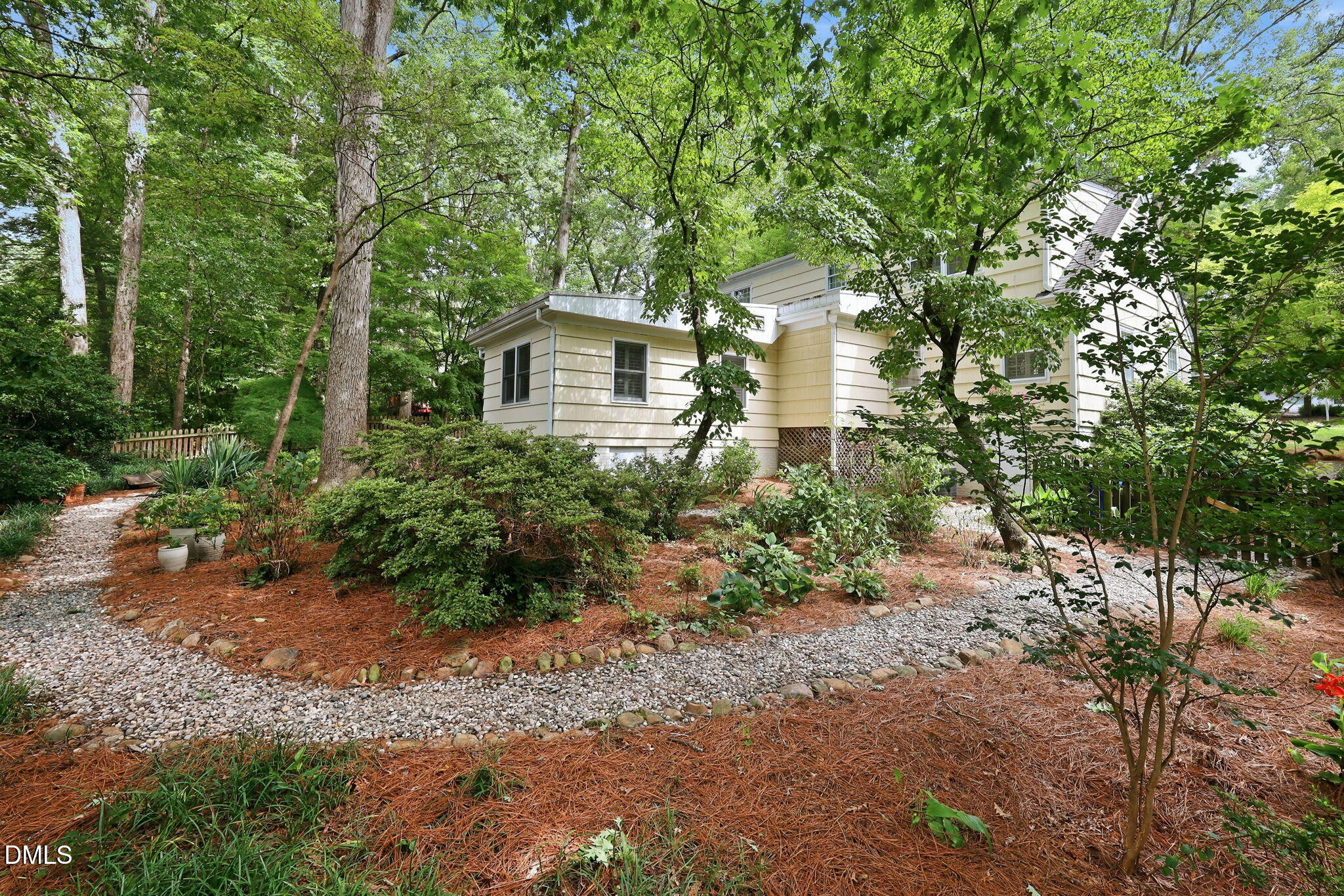 740 Currituck Drive Property Photo 3