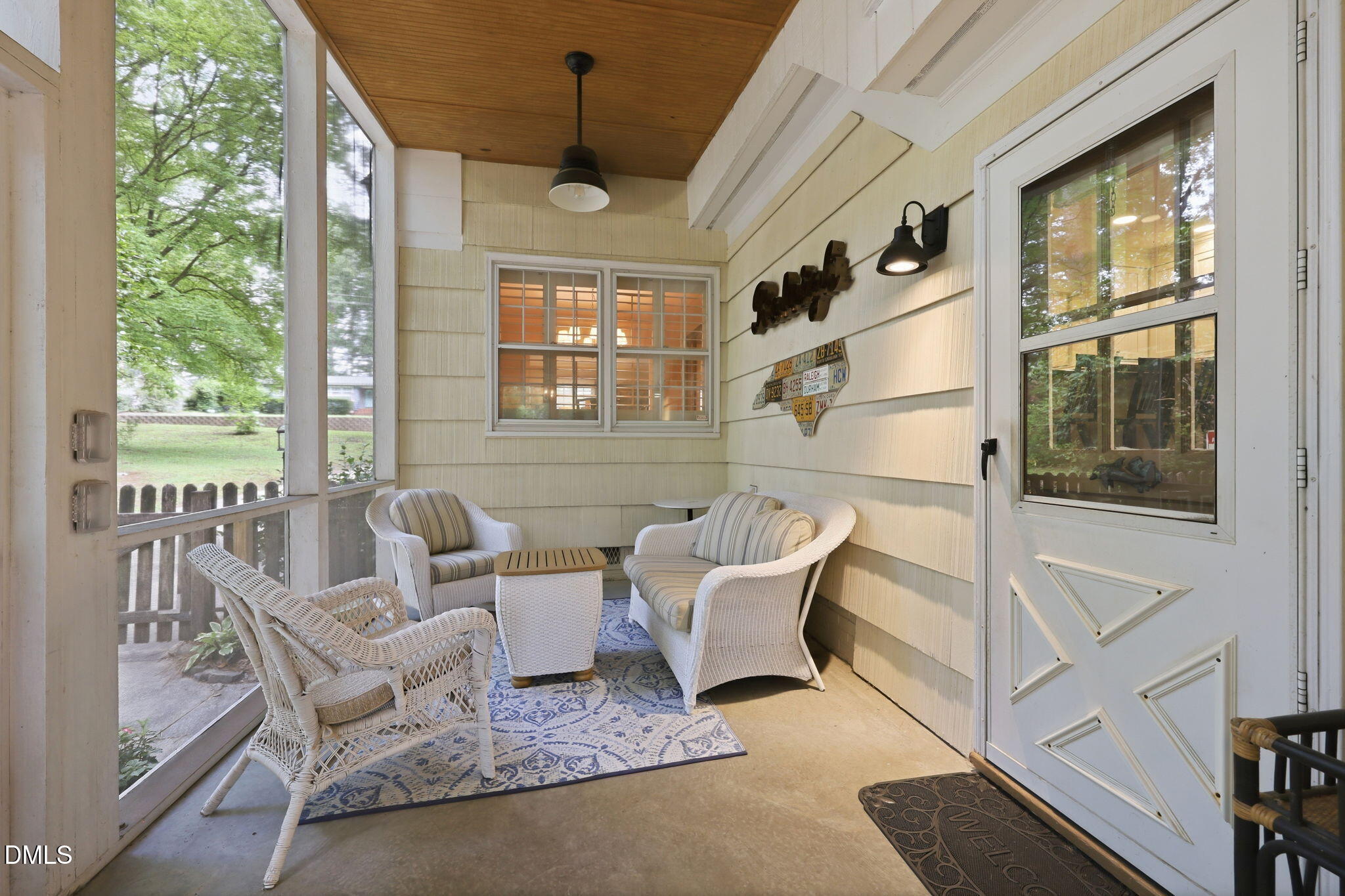 740 Currituck Drive Property Photo 4