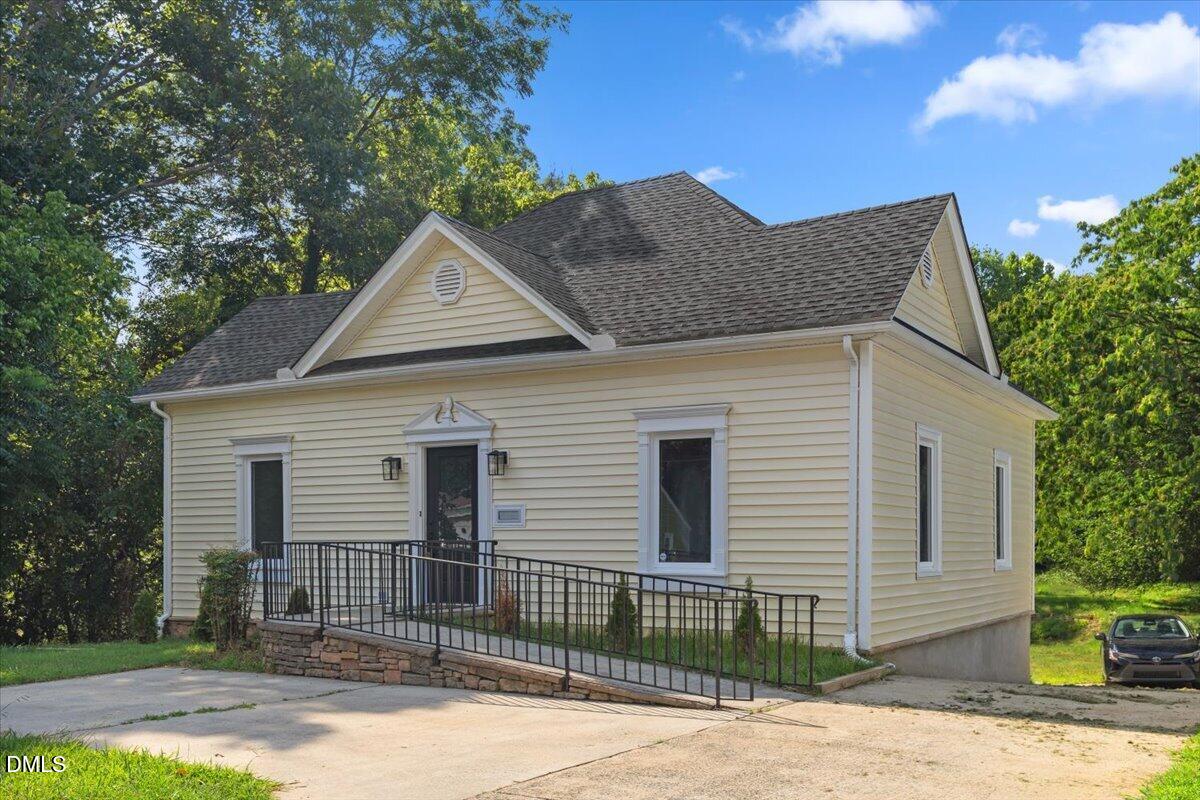 1023 S Main Street Property Photo 2