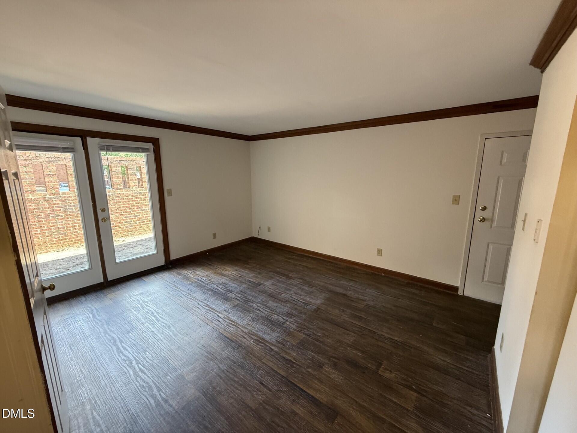 3603 Helix Court 101 Property Photo 2