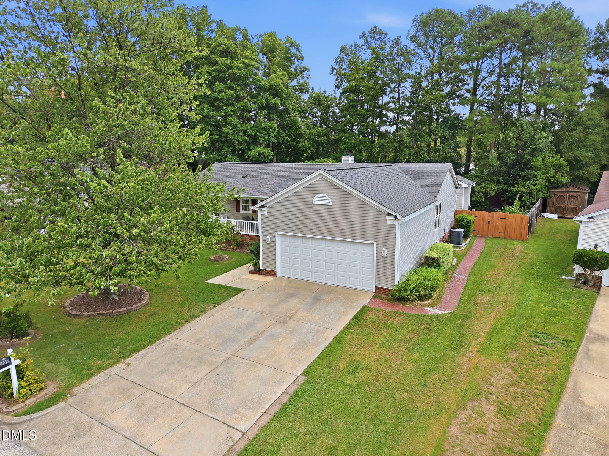 1109 Lexington Farm Road Property Photo 1